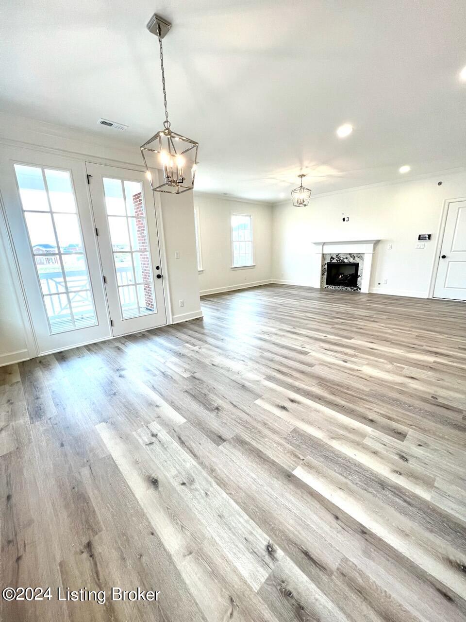 12085 River Beauty, 202