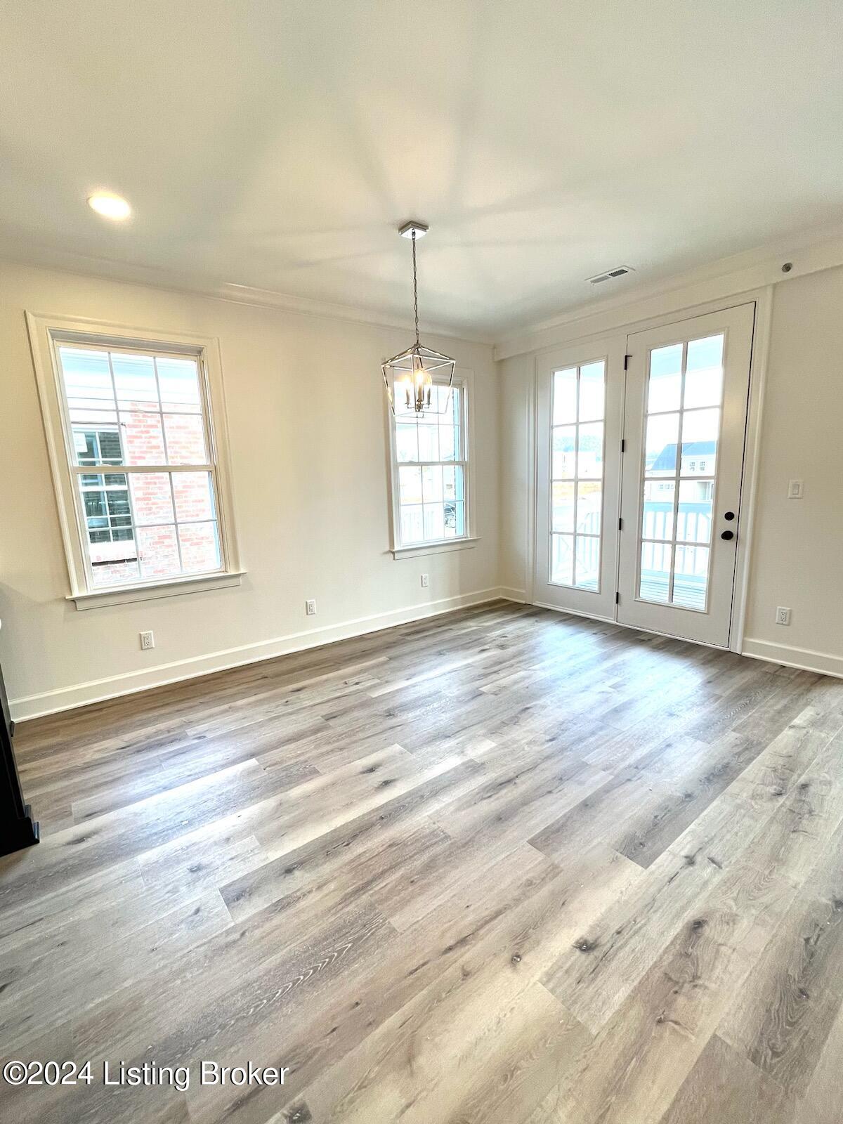 12085 River Beauty, 202