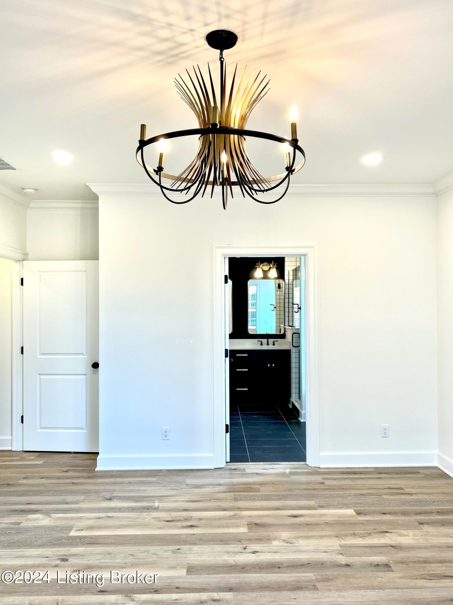 12085 River Beauty, 202