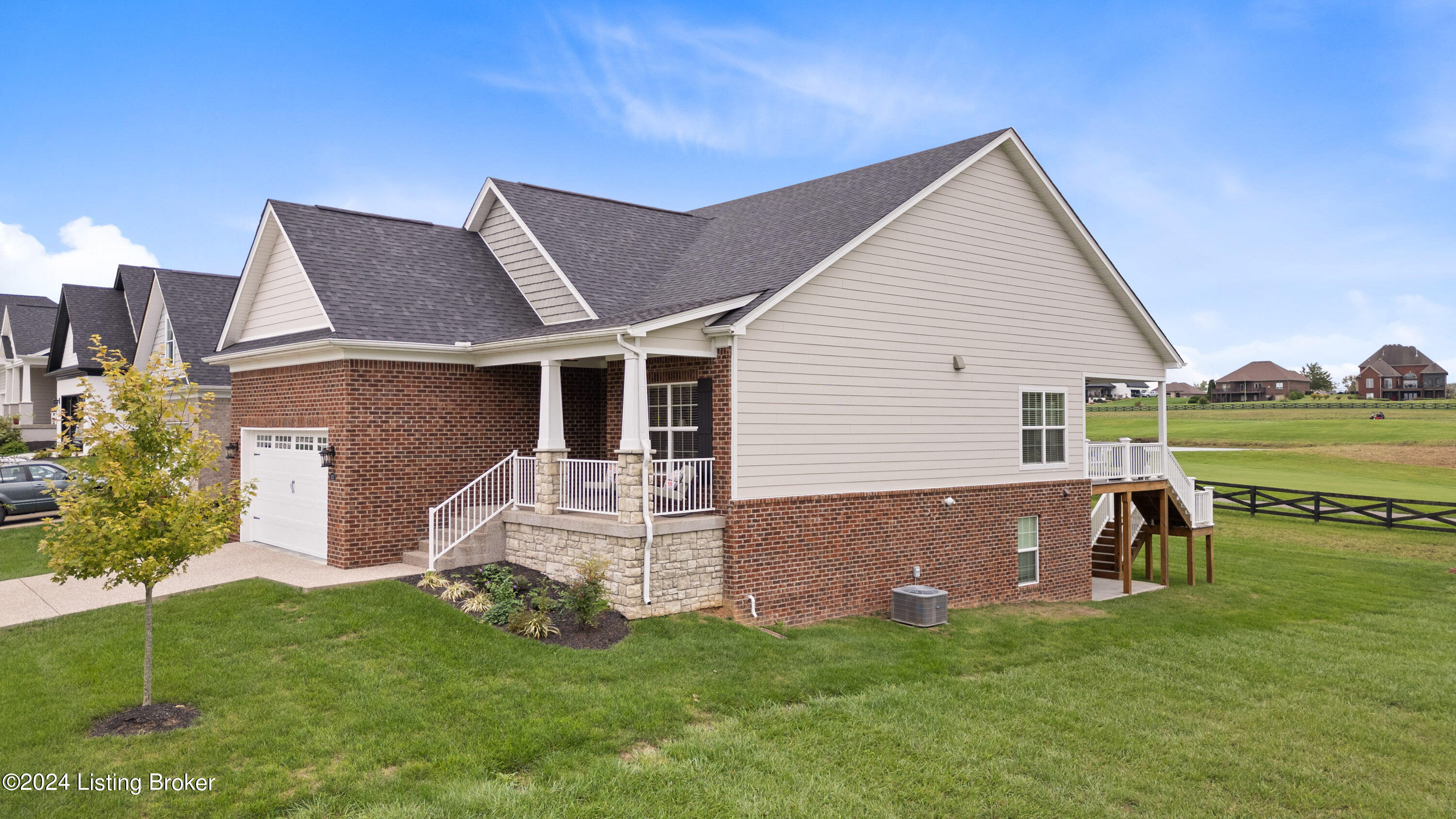 1173 Greens Dr