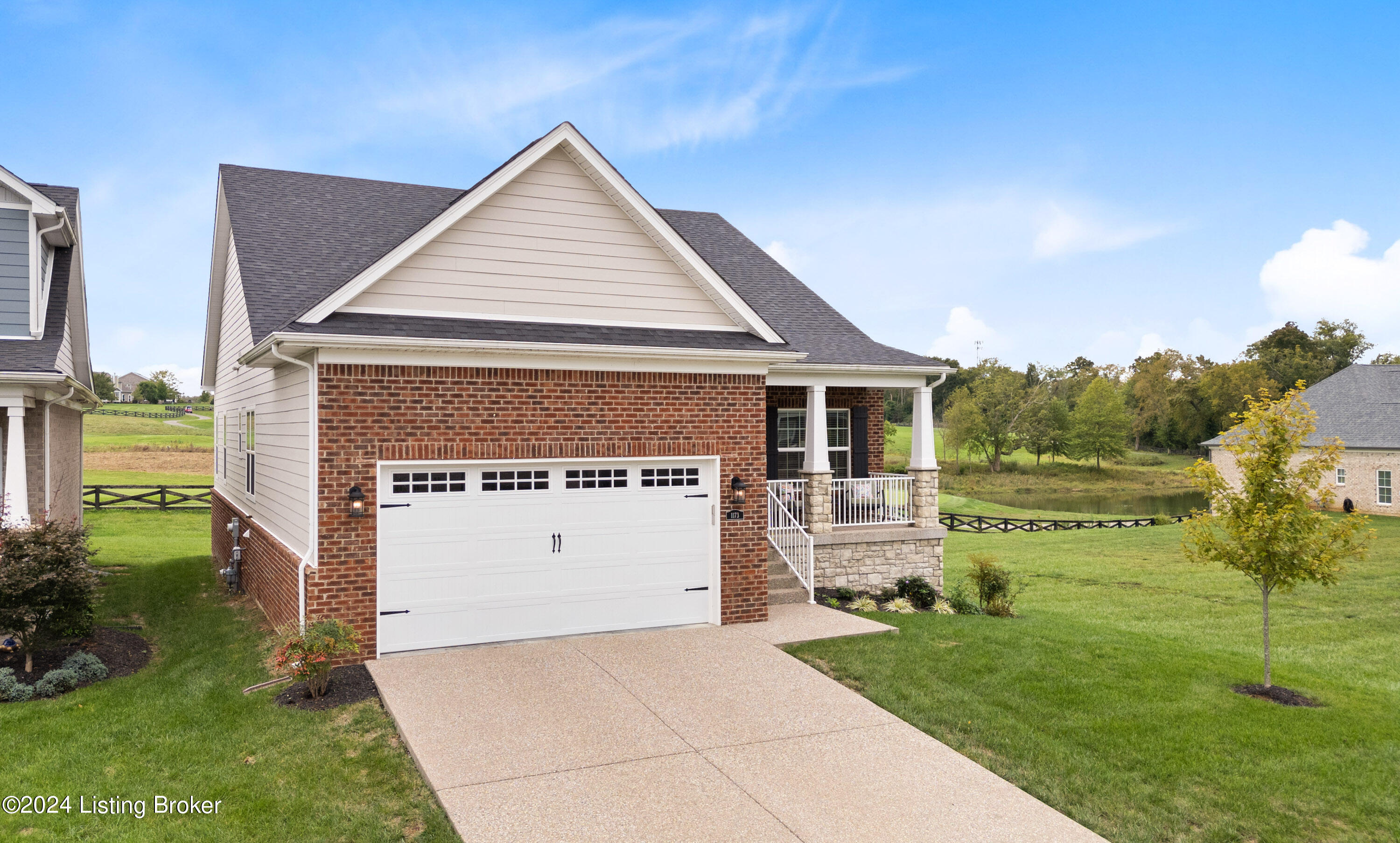 1173 Greens Dr