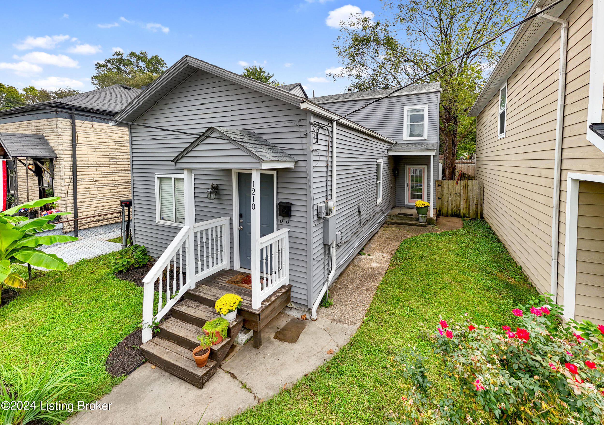 1210 Lexington Rd