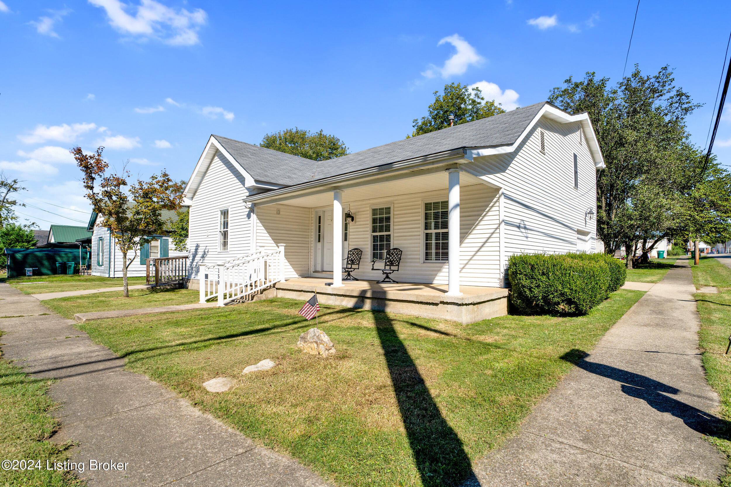 150 Thompson Ave