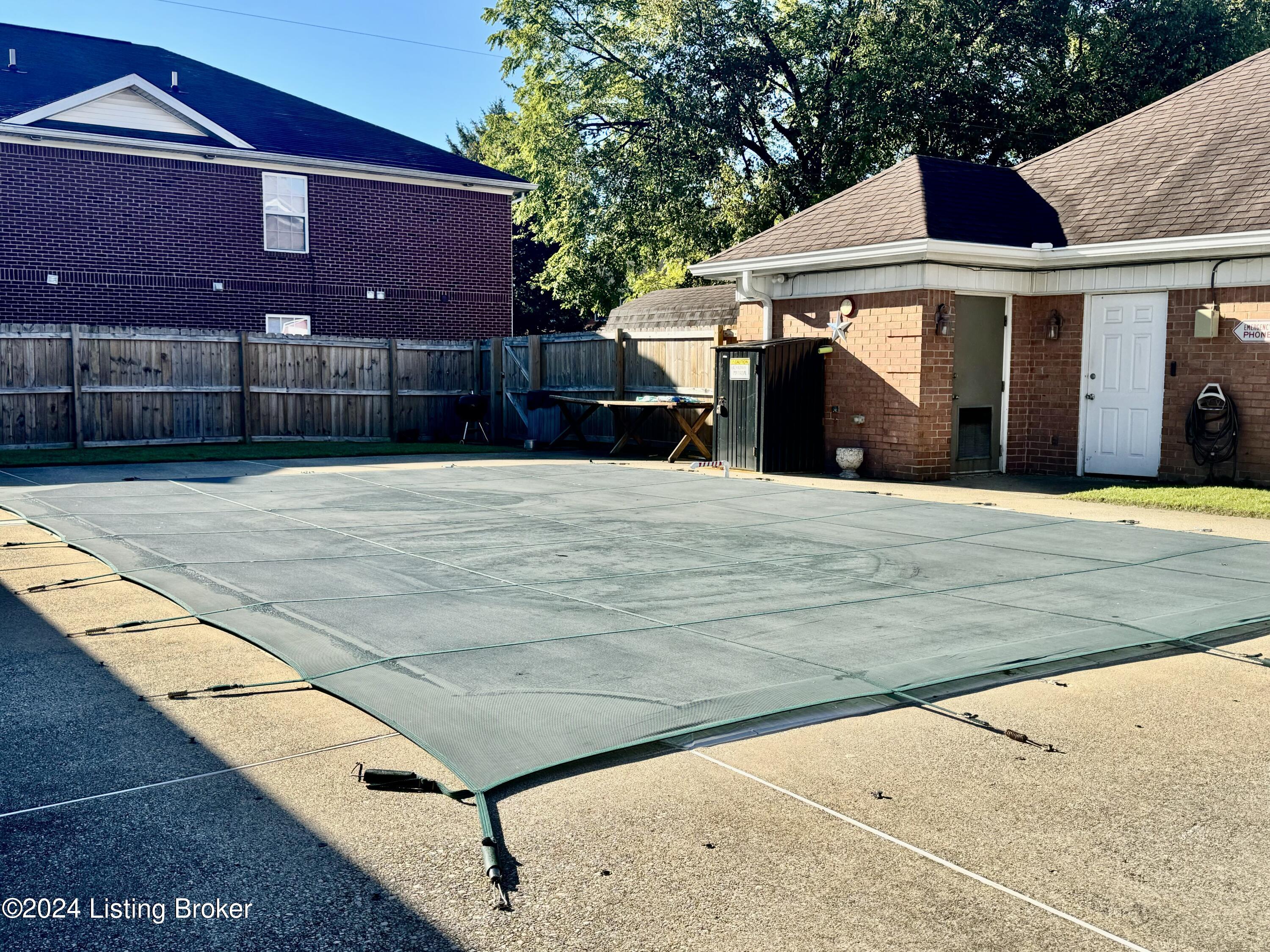 3721 Bardstown Rd, 611