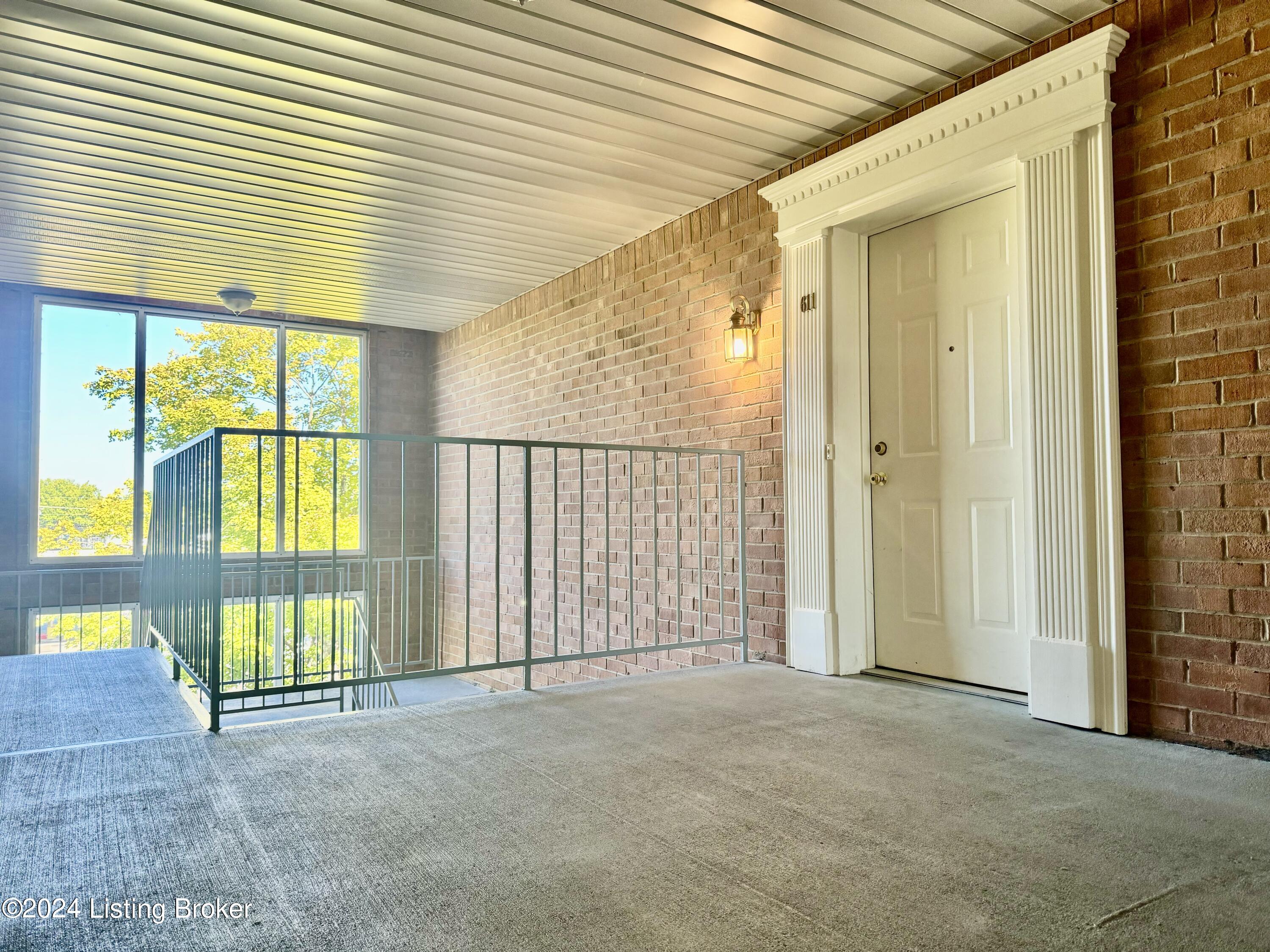 3721 Bardstown Rd, 611