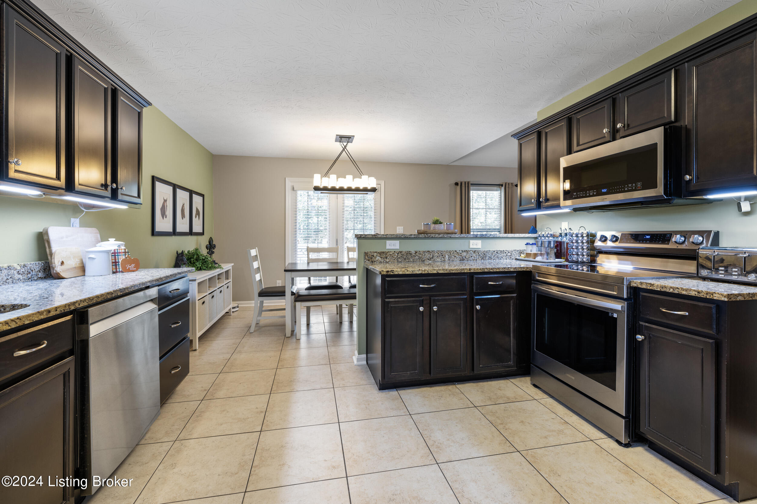 17818 Birch Bend Cir