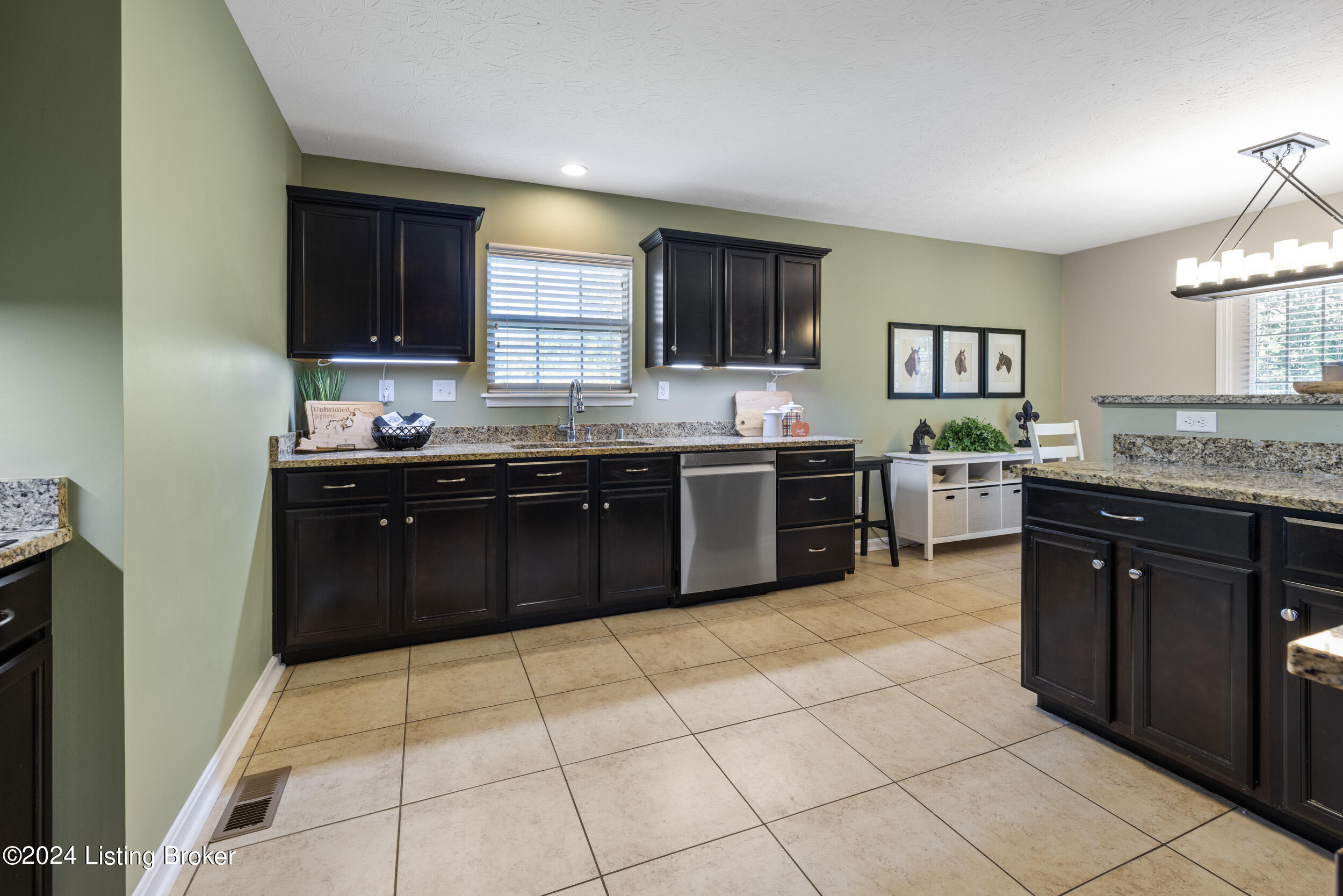 17818 Birch Bend Cir