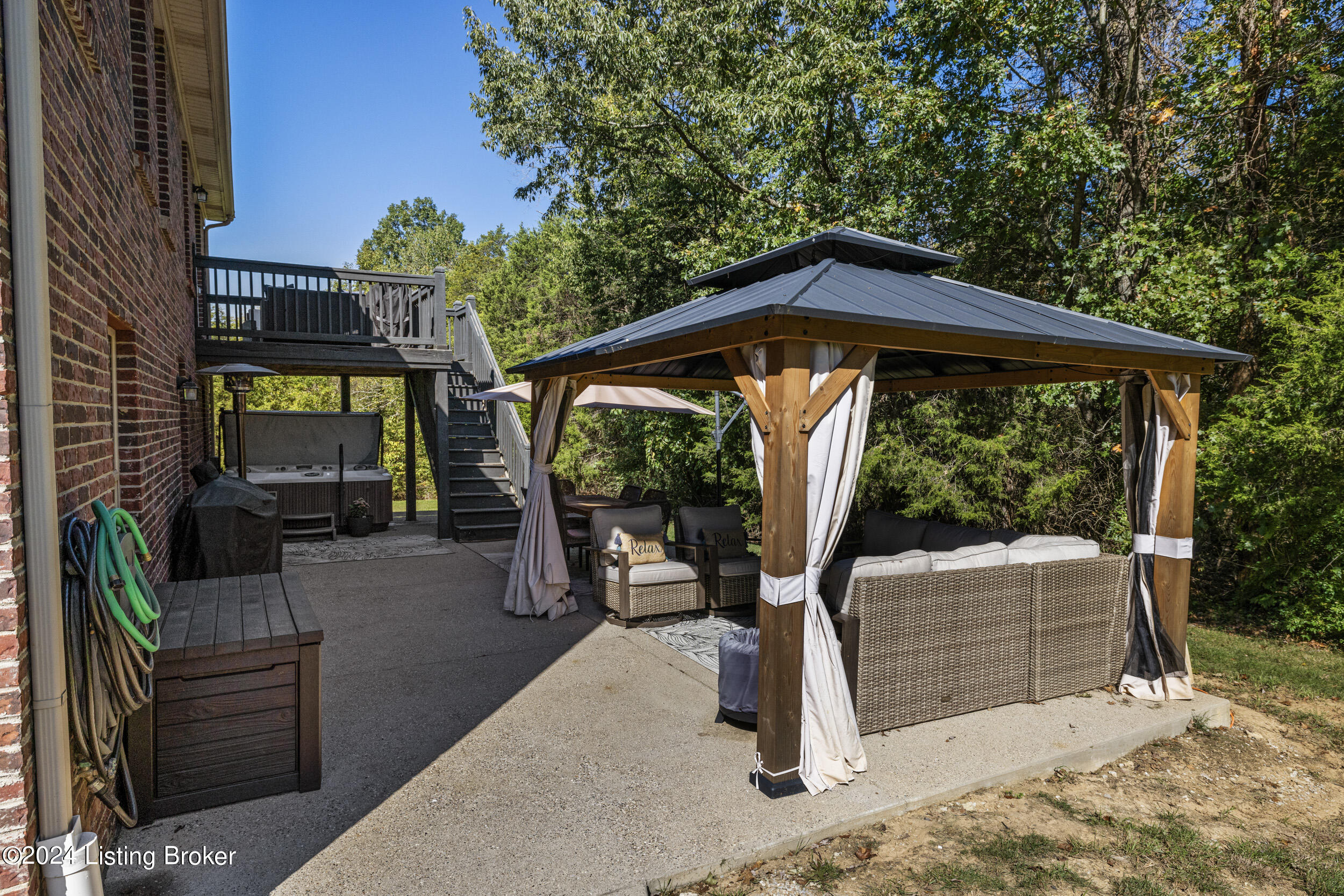 17818 Birch Bend Cir