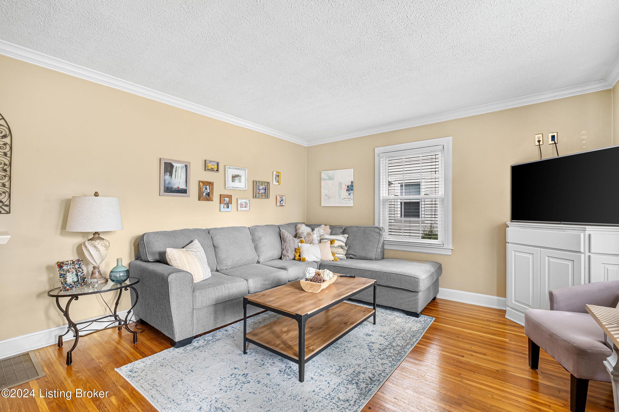 216 Bonner Ave