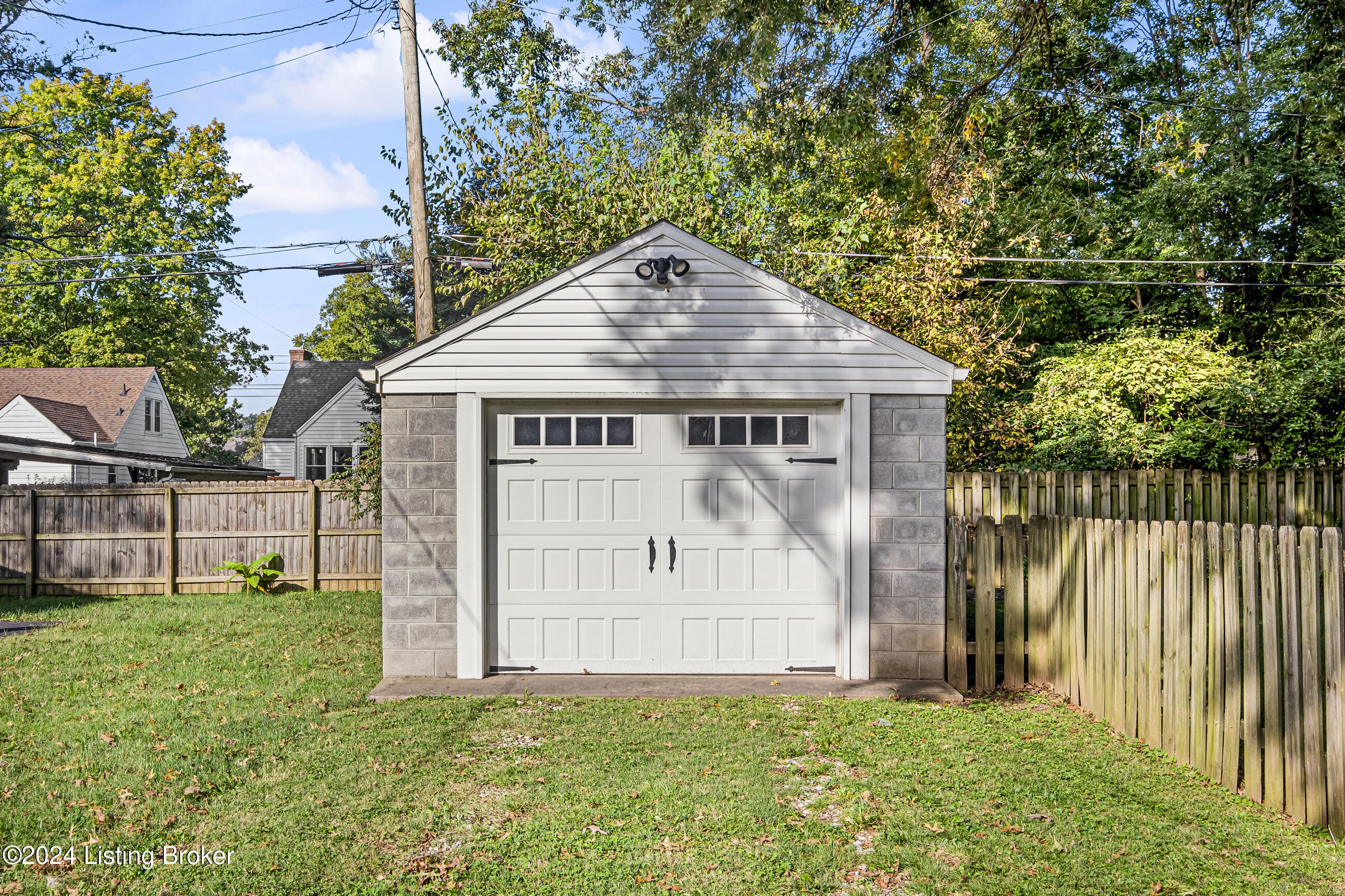 216 Bonner Ave