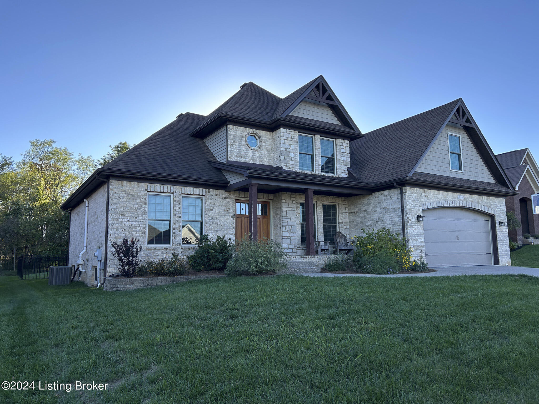 4816 Saddle Bend Way