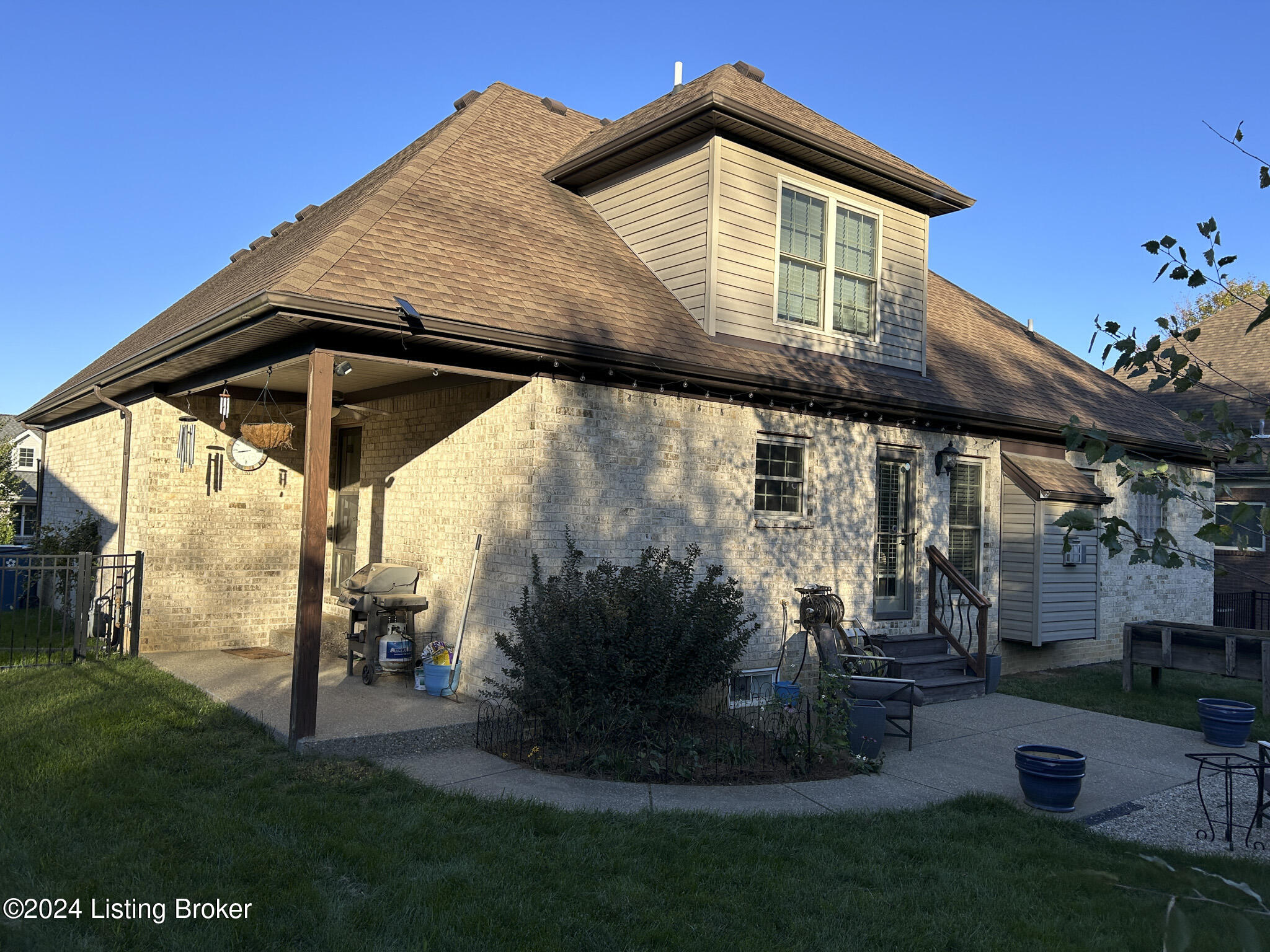 4816 Saddle Bend Way