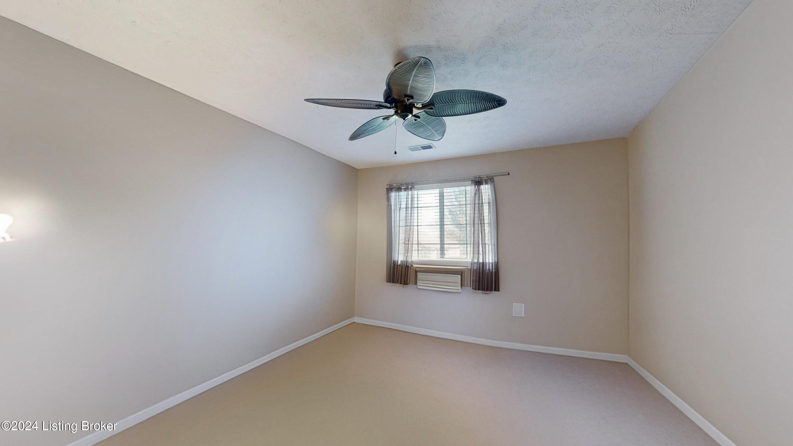 1301 Swan Pointe Blvd 102