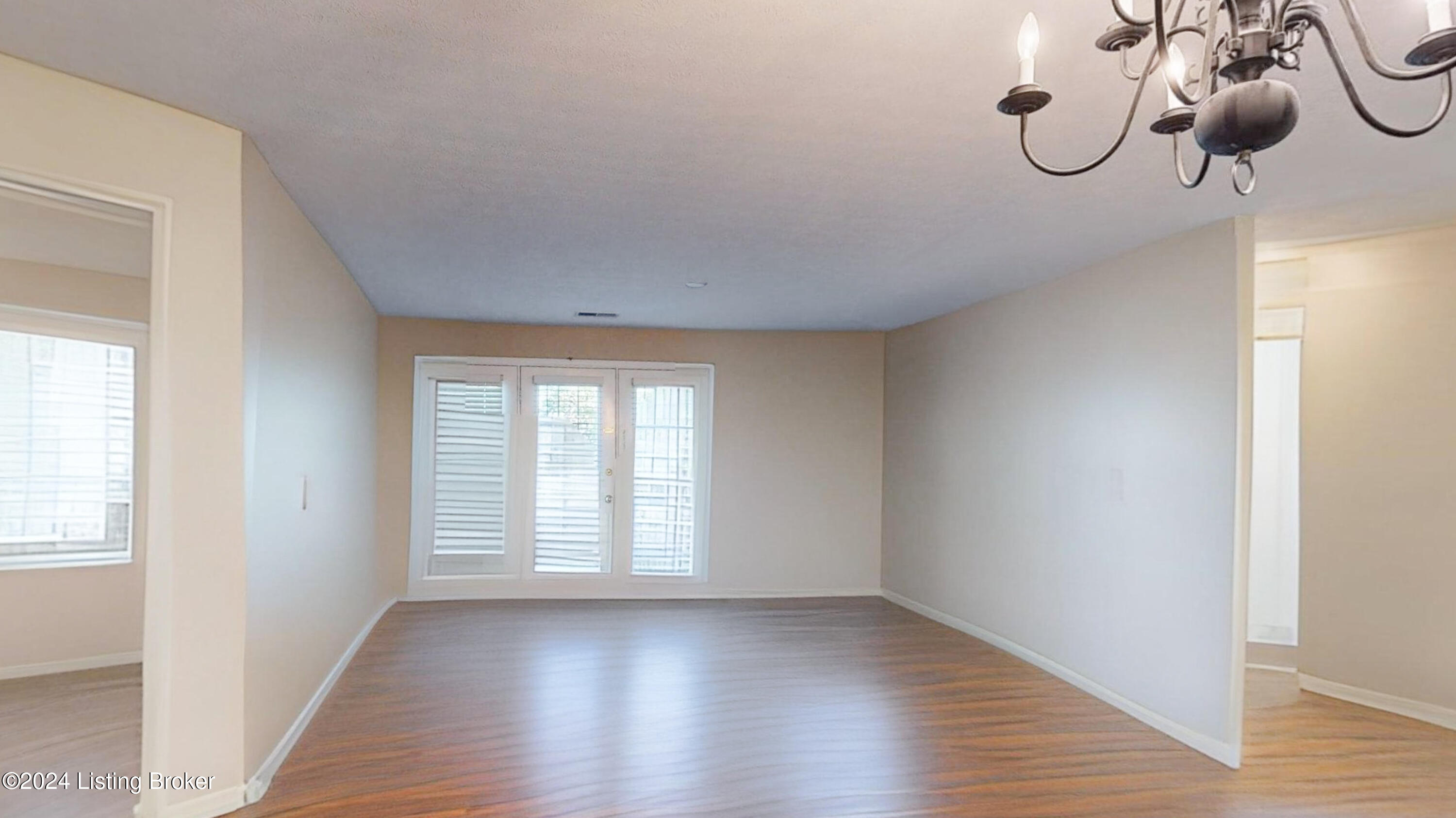 1301 Swan Pointe Blvd 102