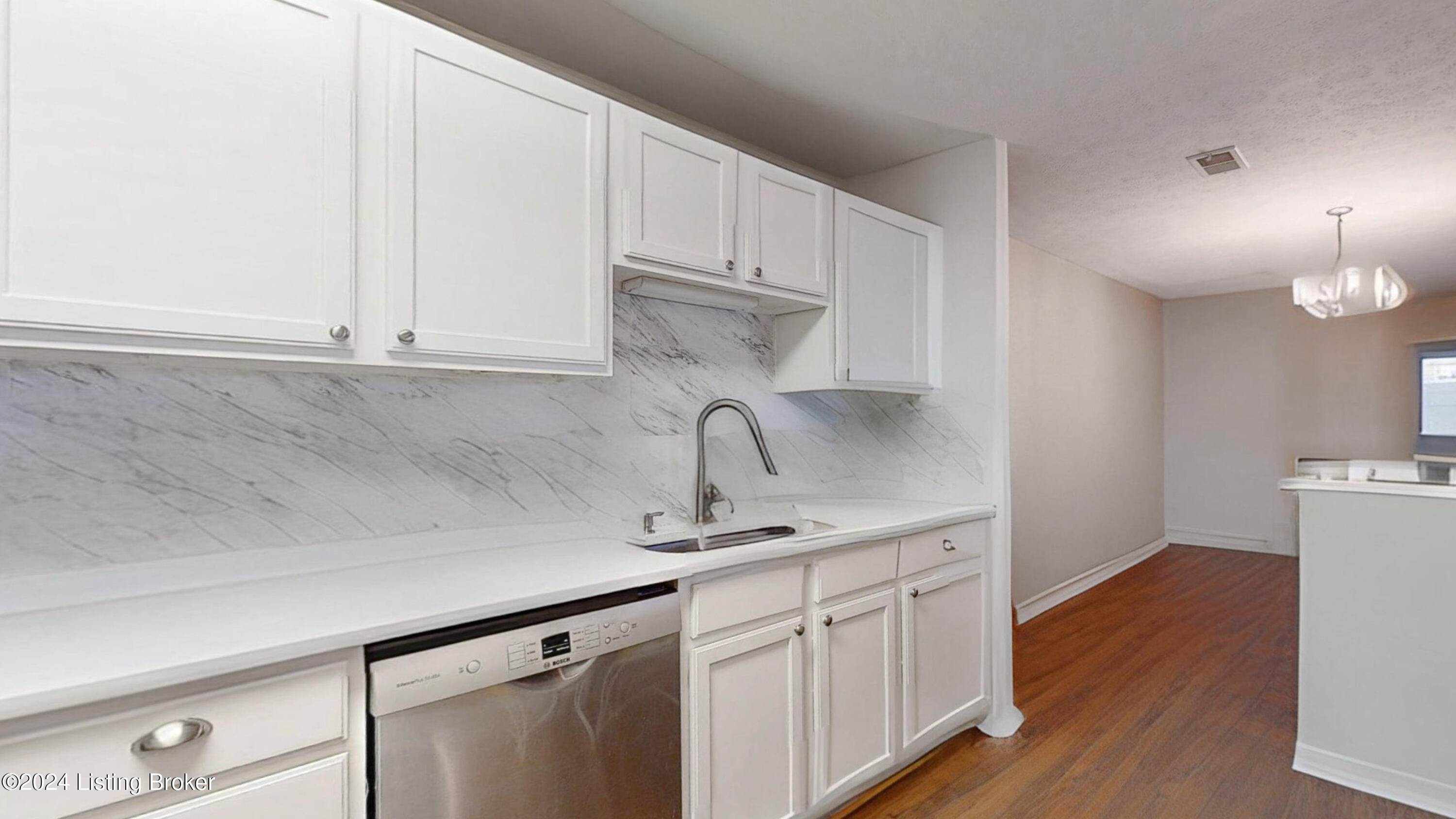 1301 Swan Pointe Blvd 102