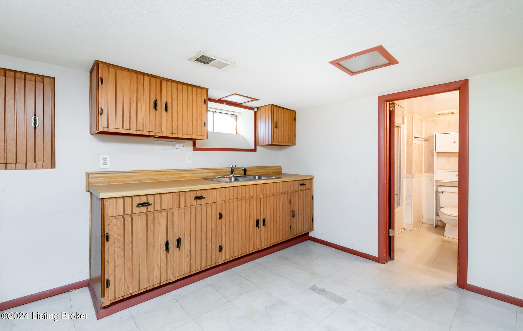 3618 Ripple Creek Dr