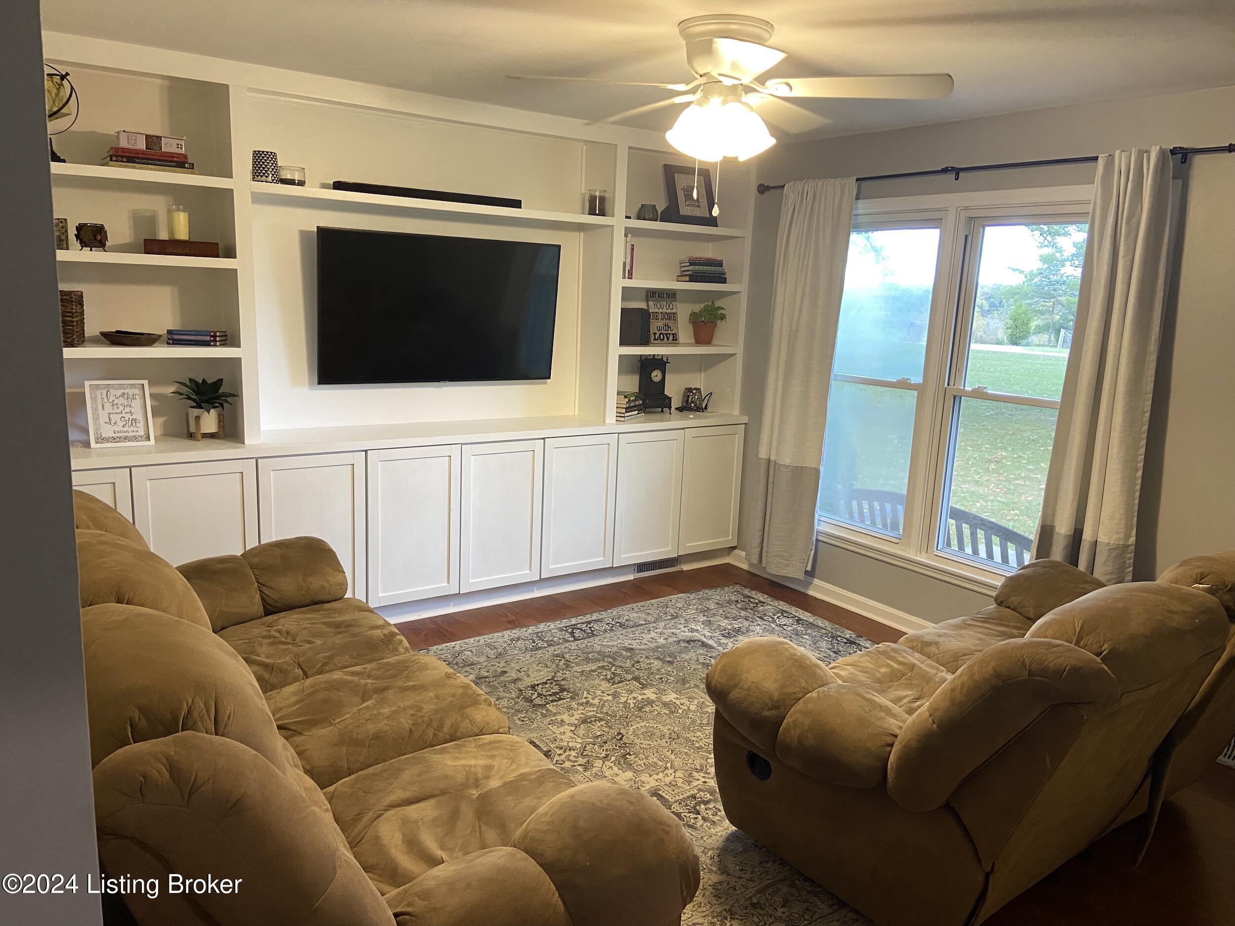 838 Garden Cir