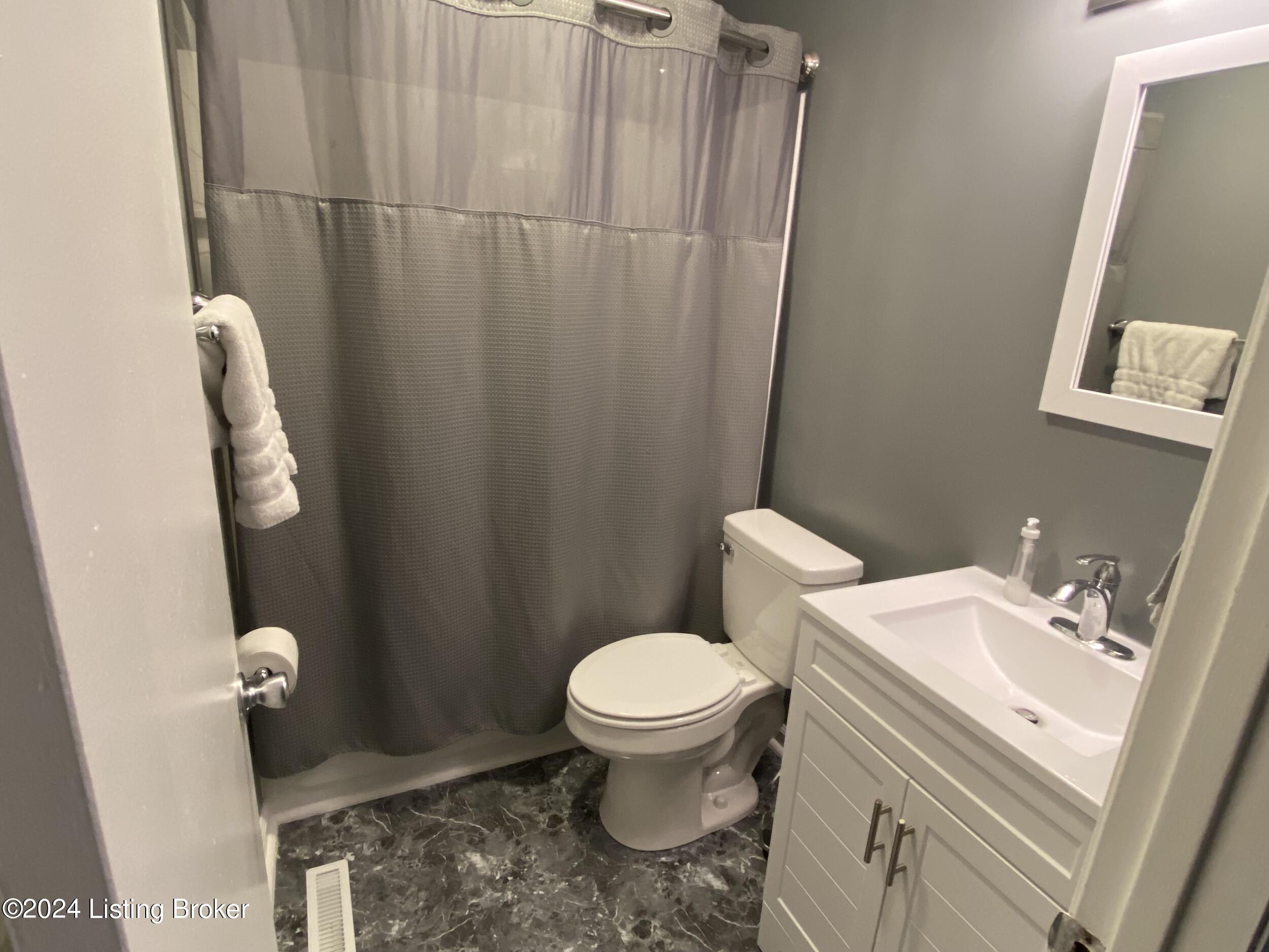 838 Garden Cir
