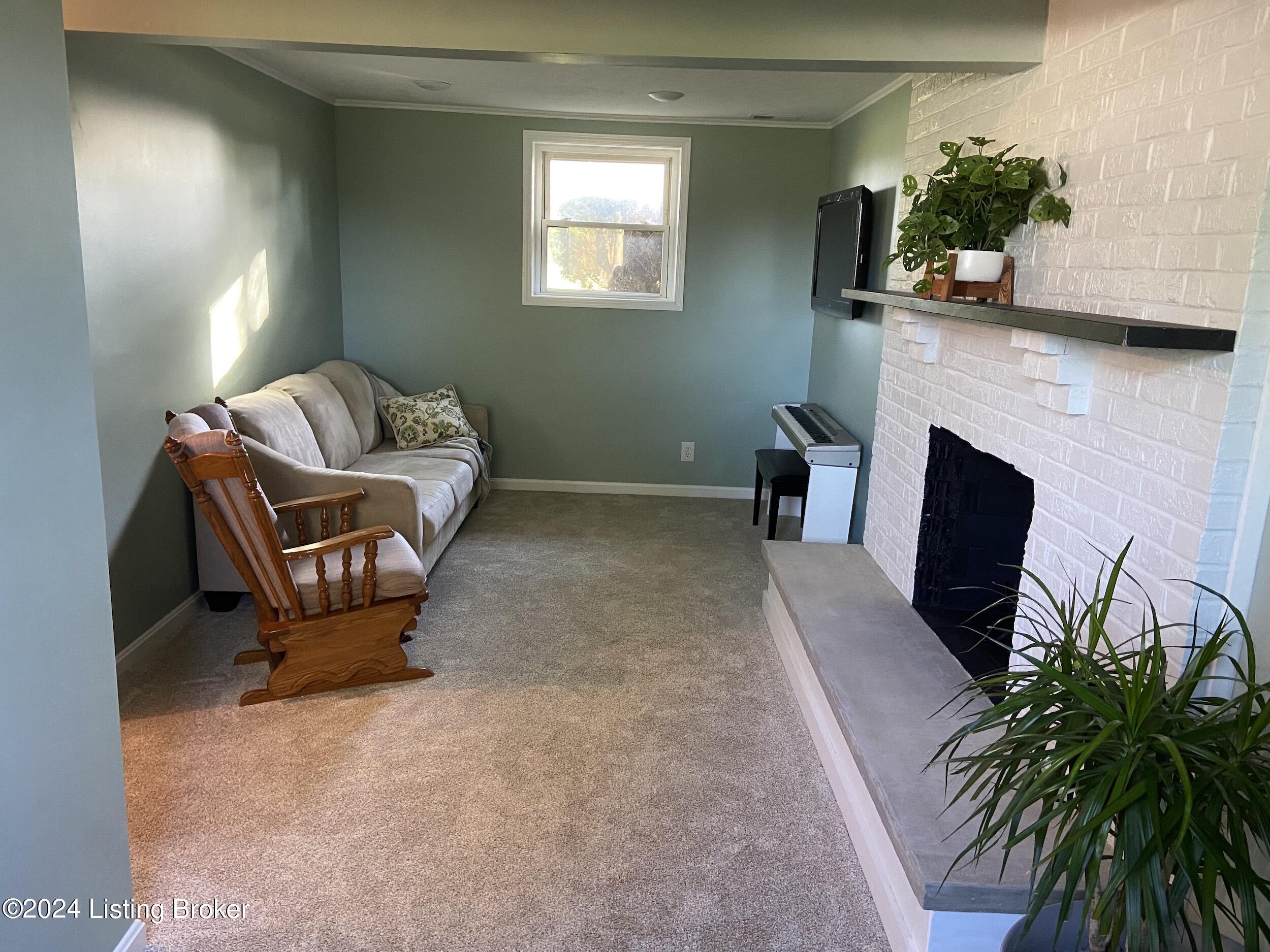 838 Garden Cir