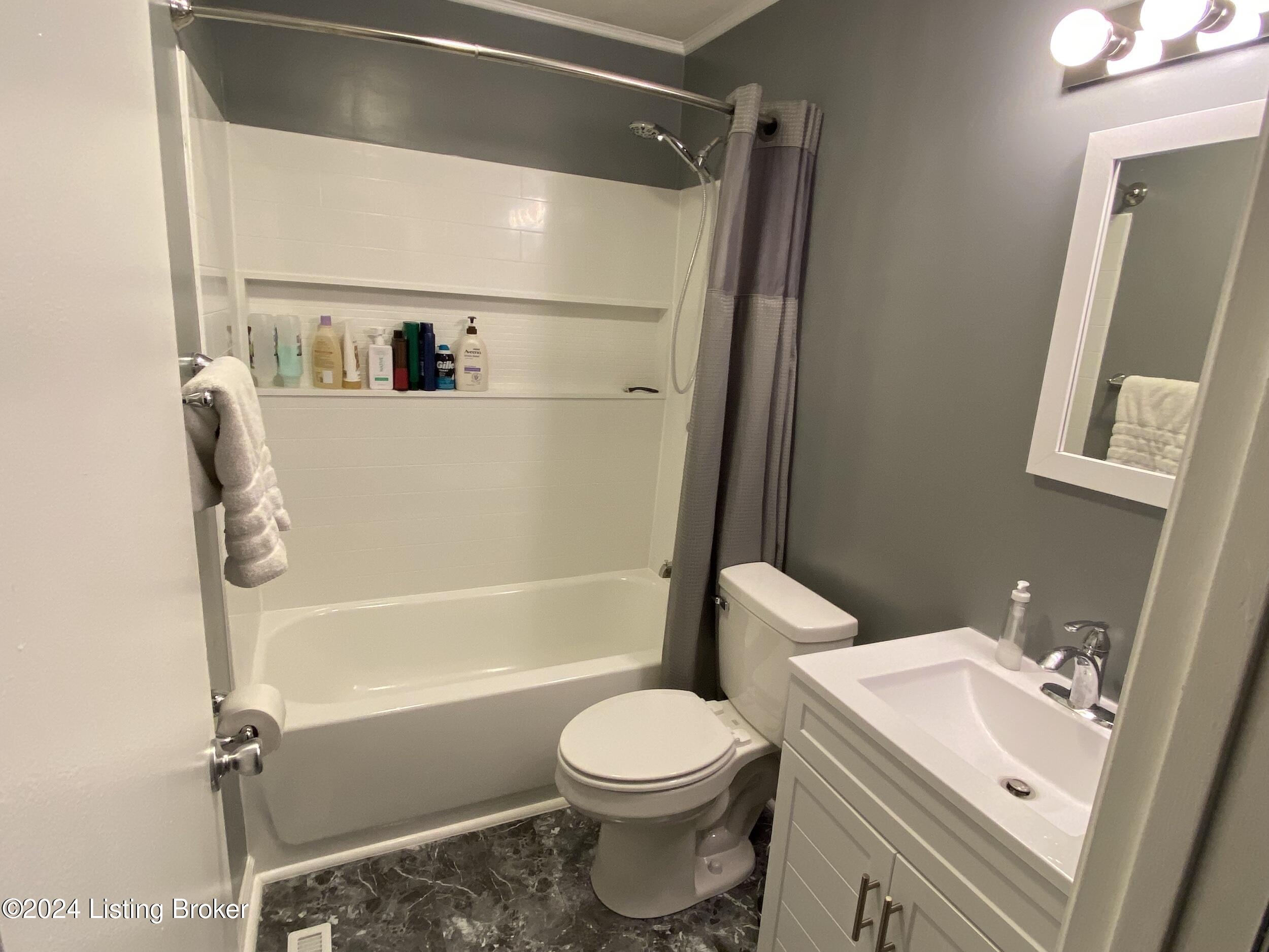 838 Garden Cir