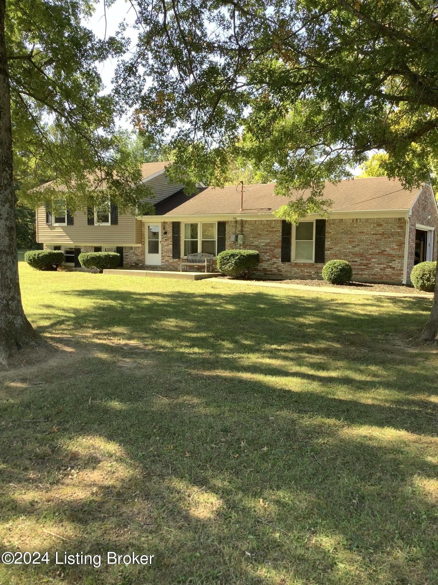838 Garden Cir