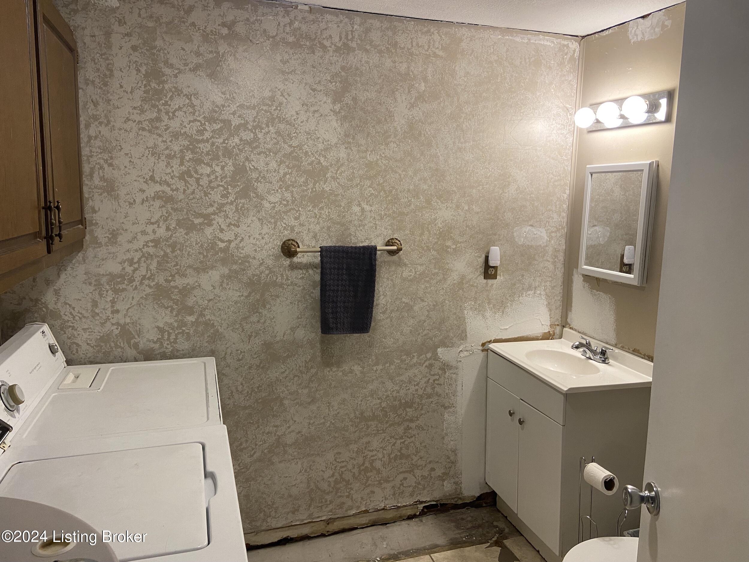 838 Garden Cir