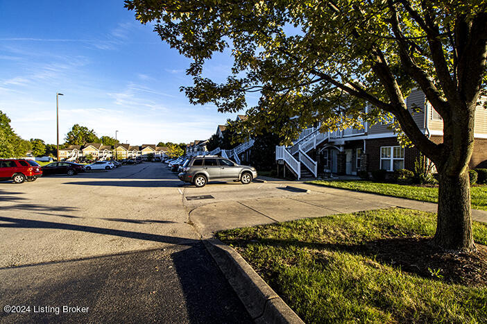 9005 Falcon Crest Ct, 120