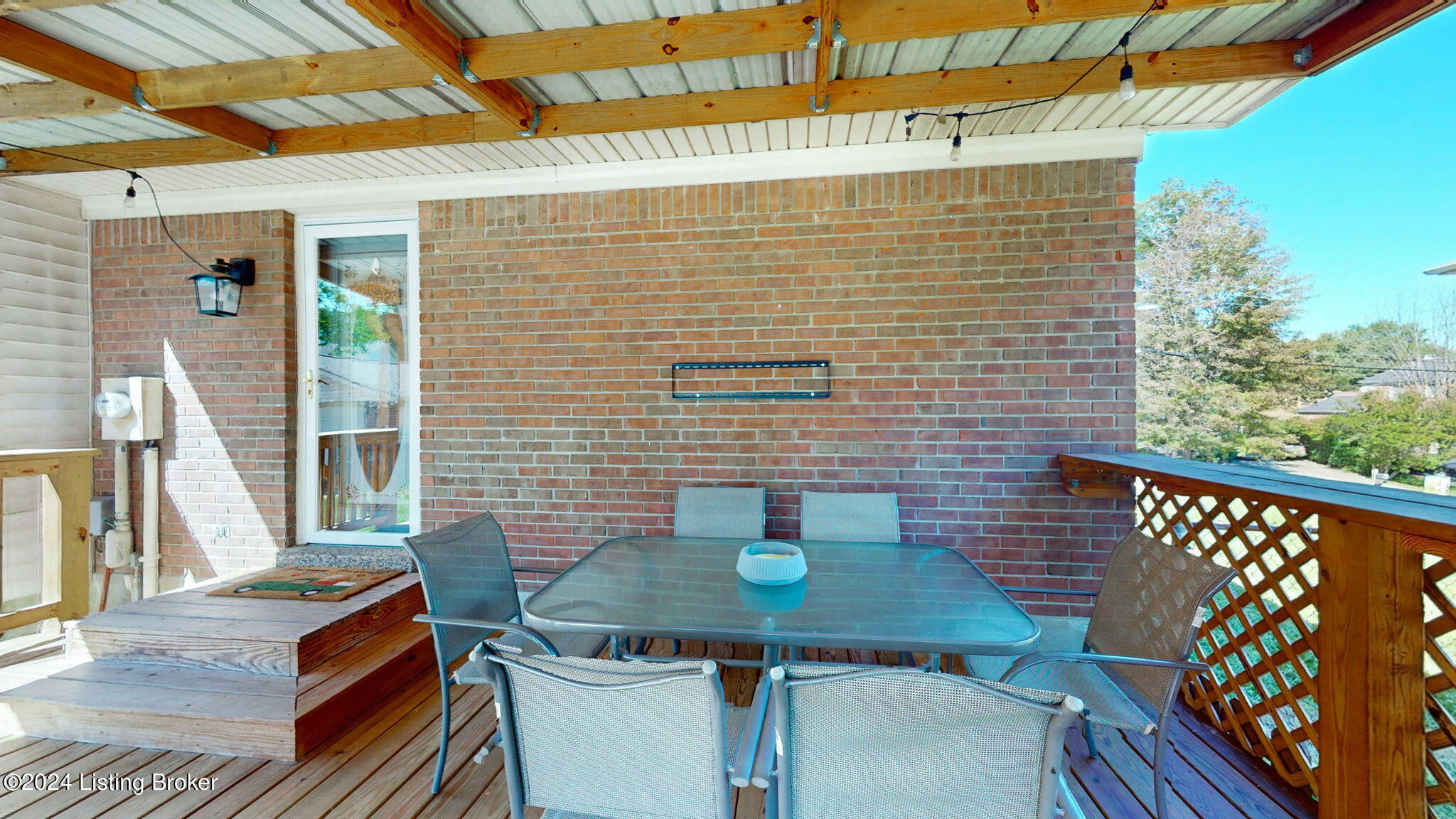 2300 Stephan Ln