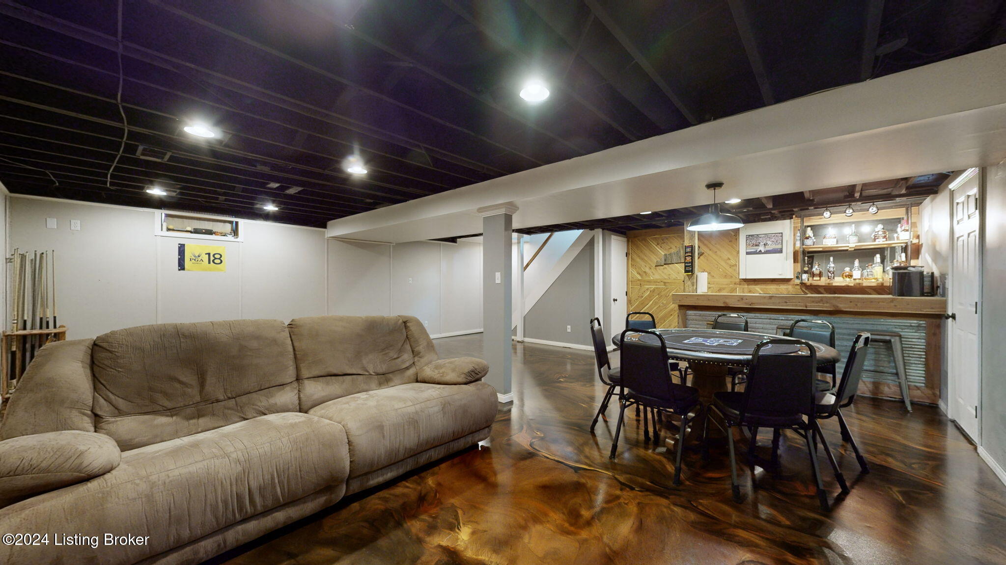 2300 Stephan Ln