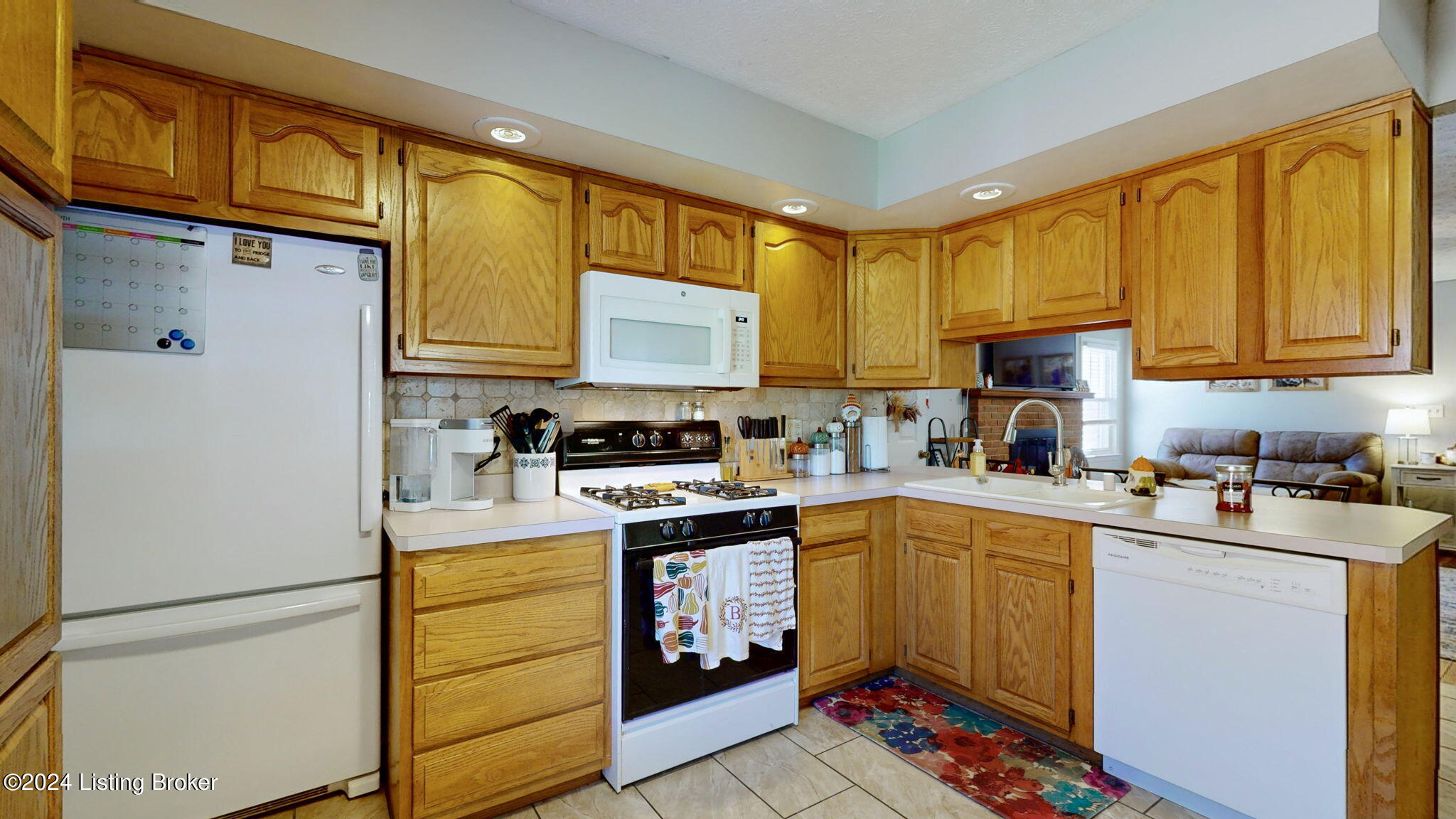2300 Stephan Ln