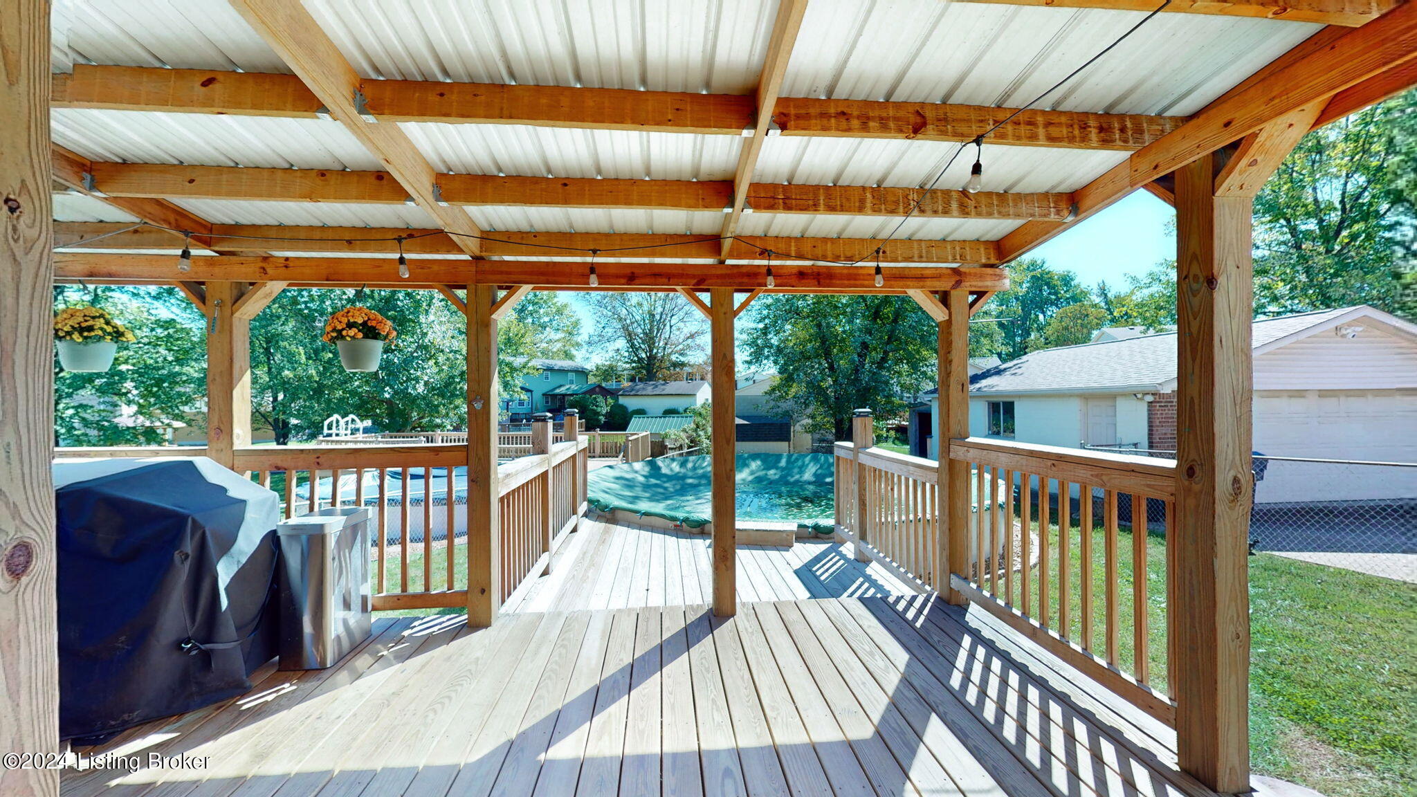 2300 Stephan Ln