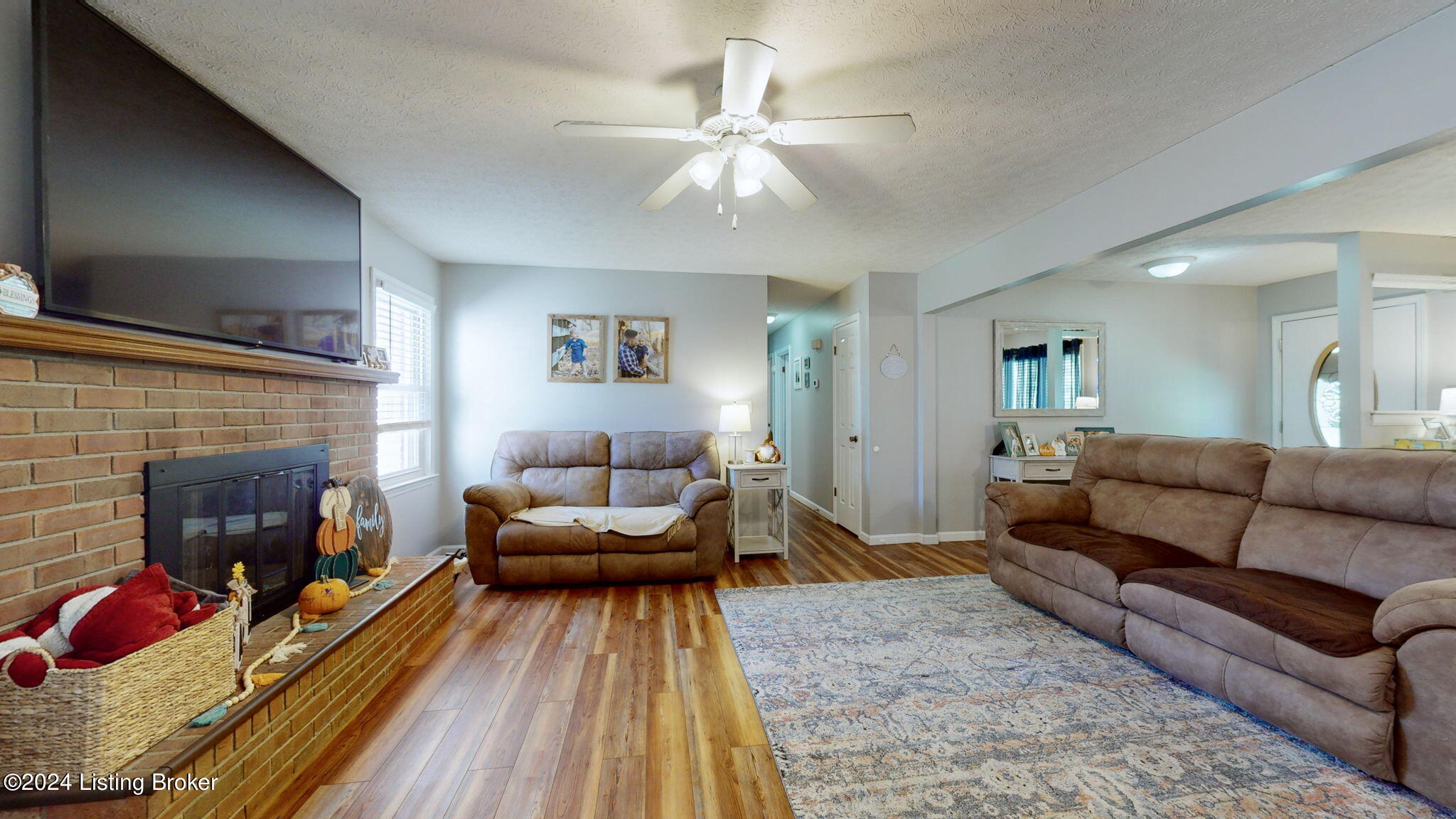 2300 Stephan Ln