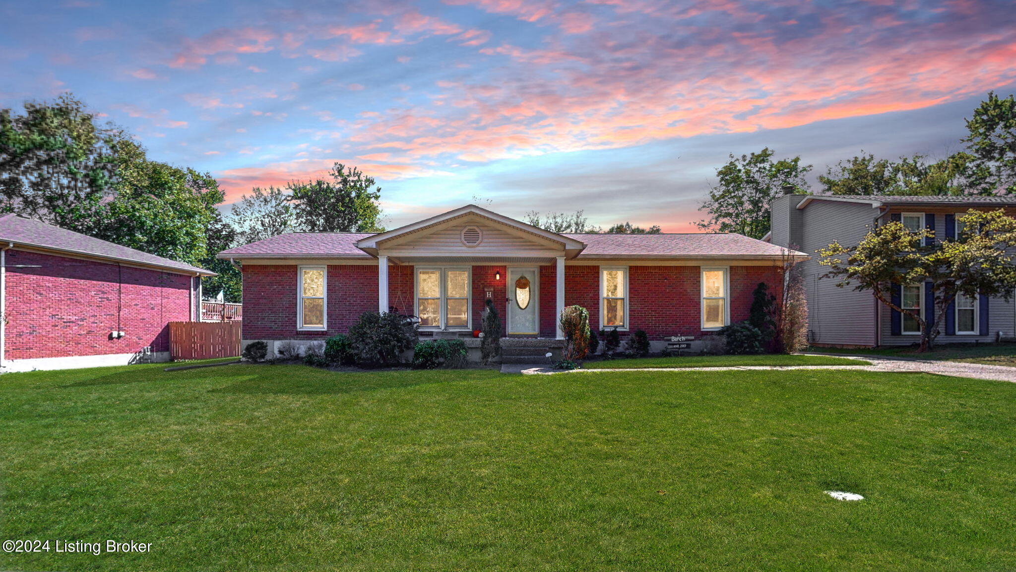 2300 Stephan Ln