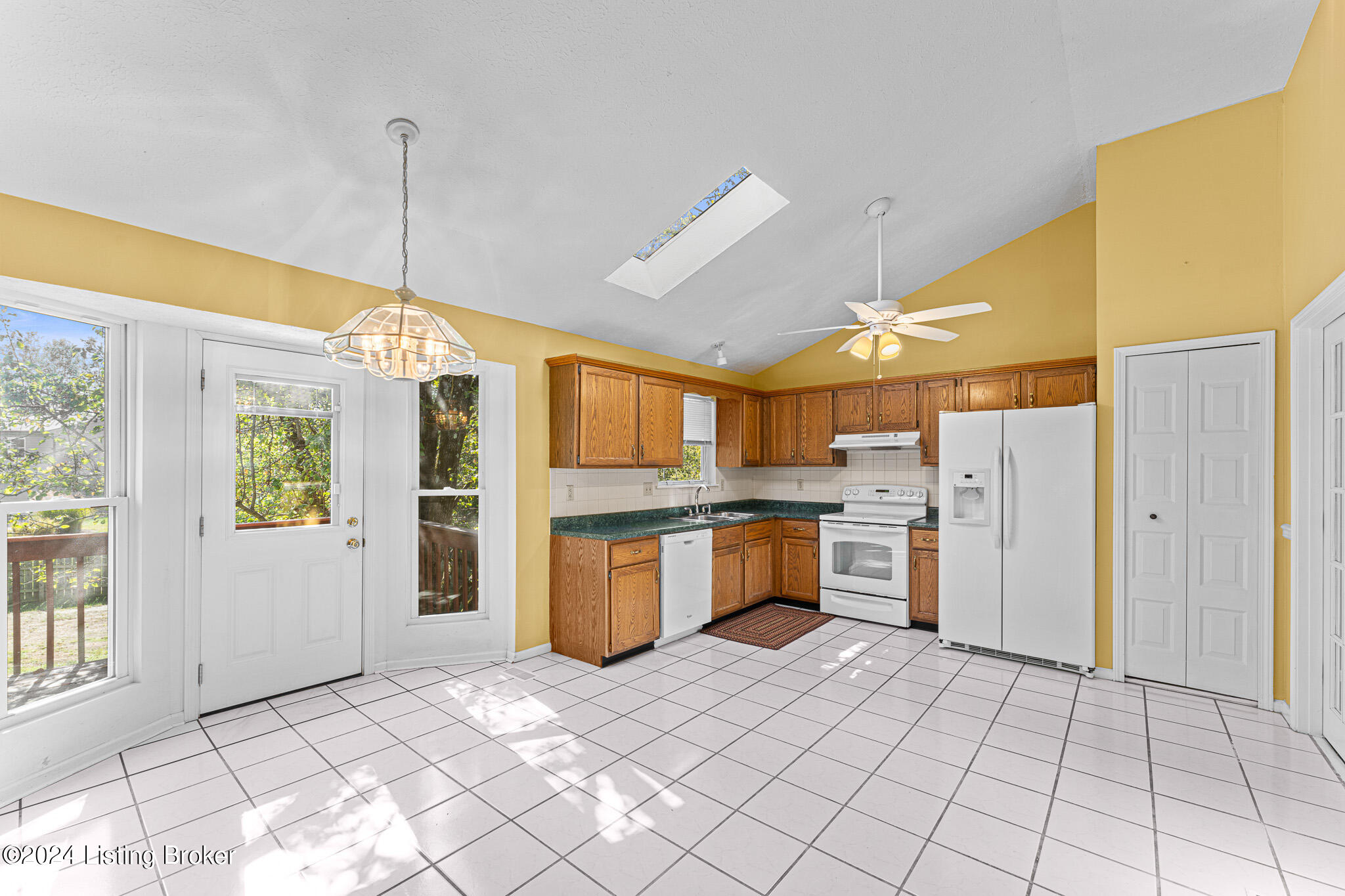 4319 Cara Way