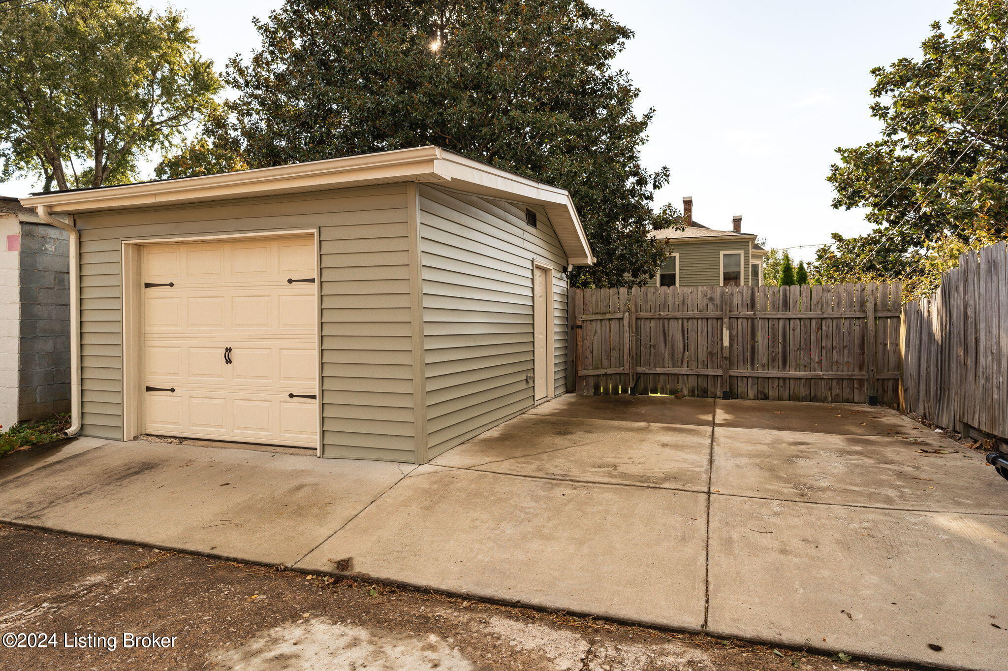 135 N Birchwood Ave