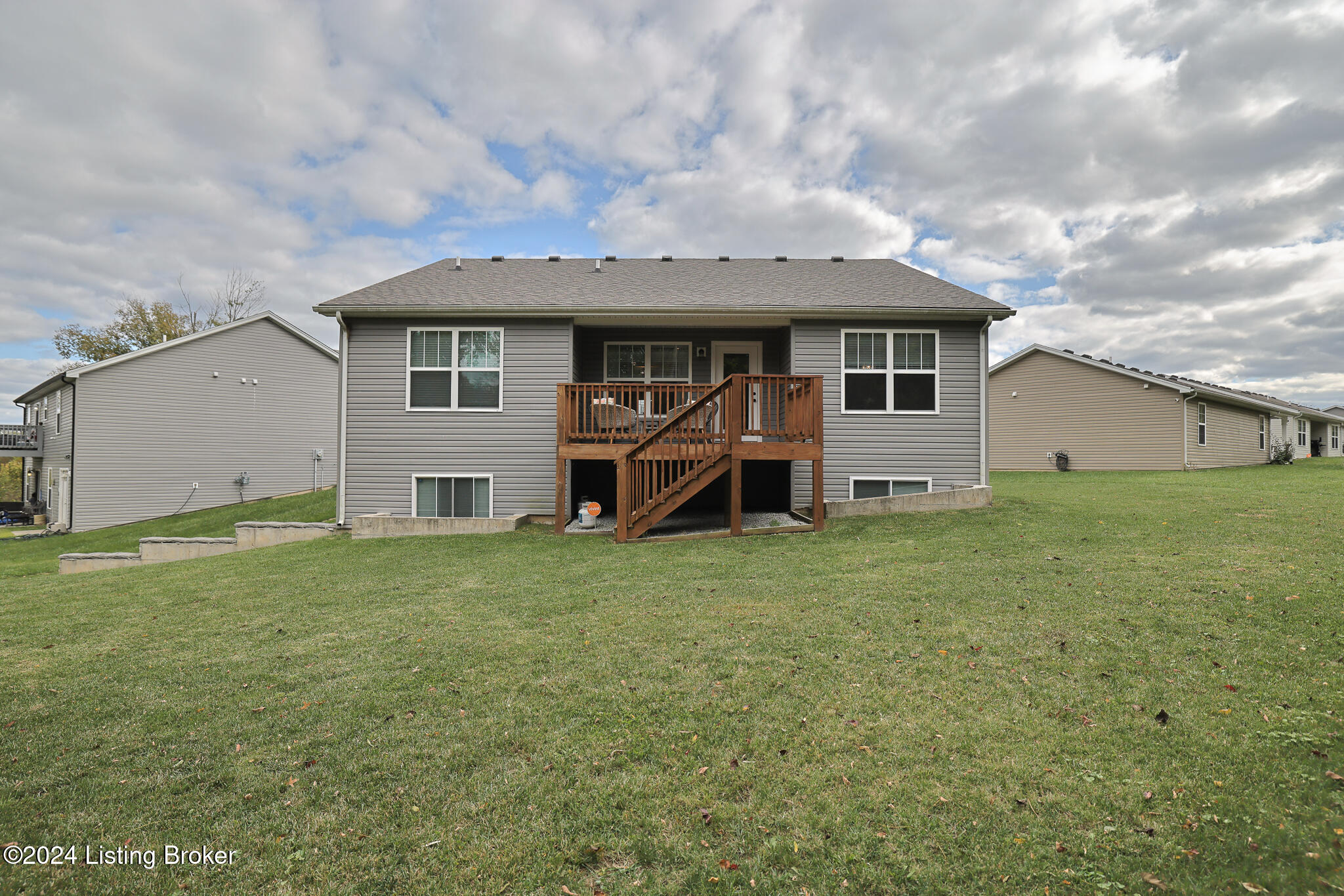 10902 Hidden Trail Ct