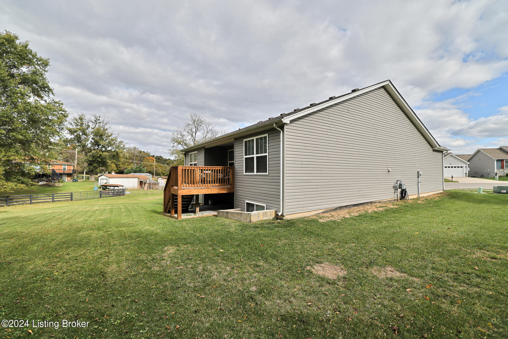 10902 Hidden Trail Ct