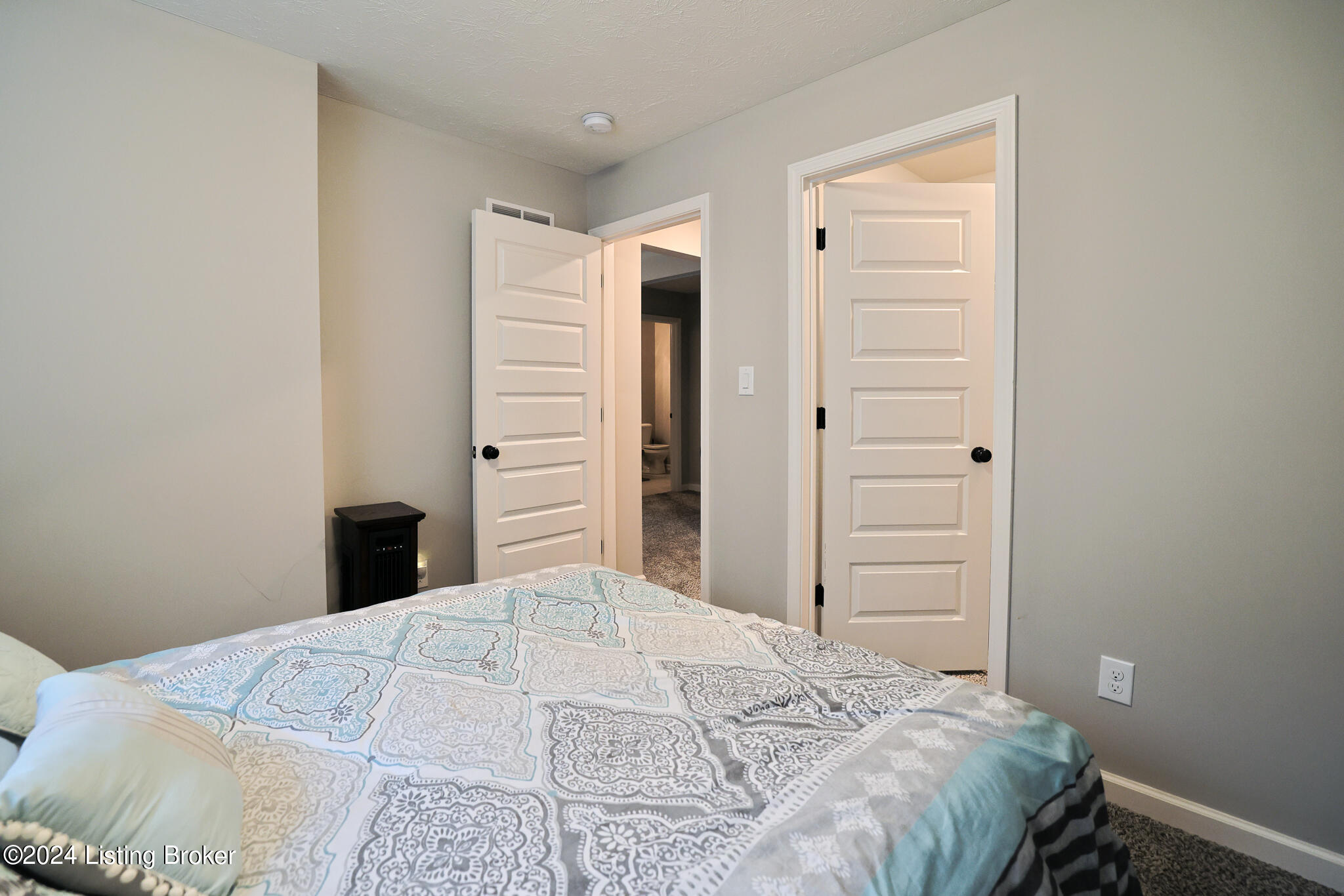 10902 Hidden Trail Ct