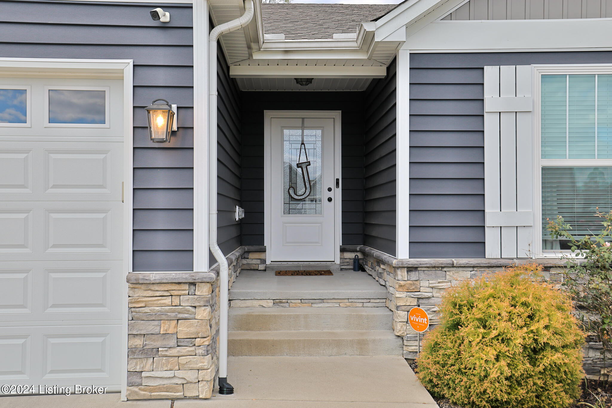 10902 Hidden Trail Ct