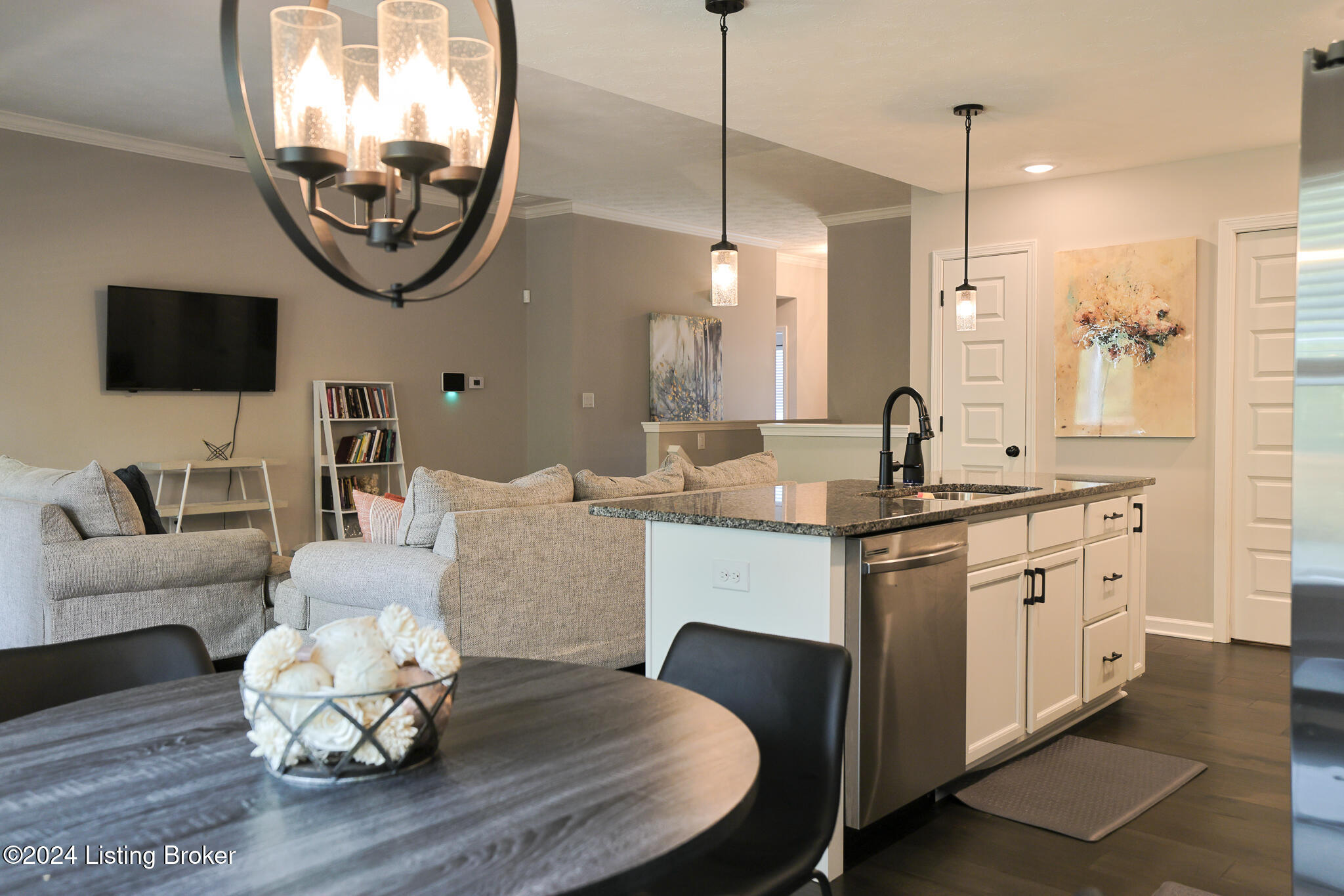 10902 Hidden Trail Ct