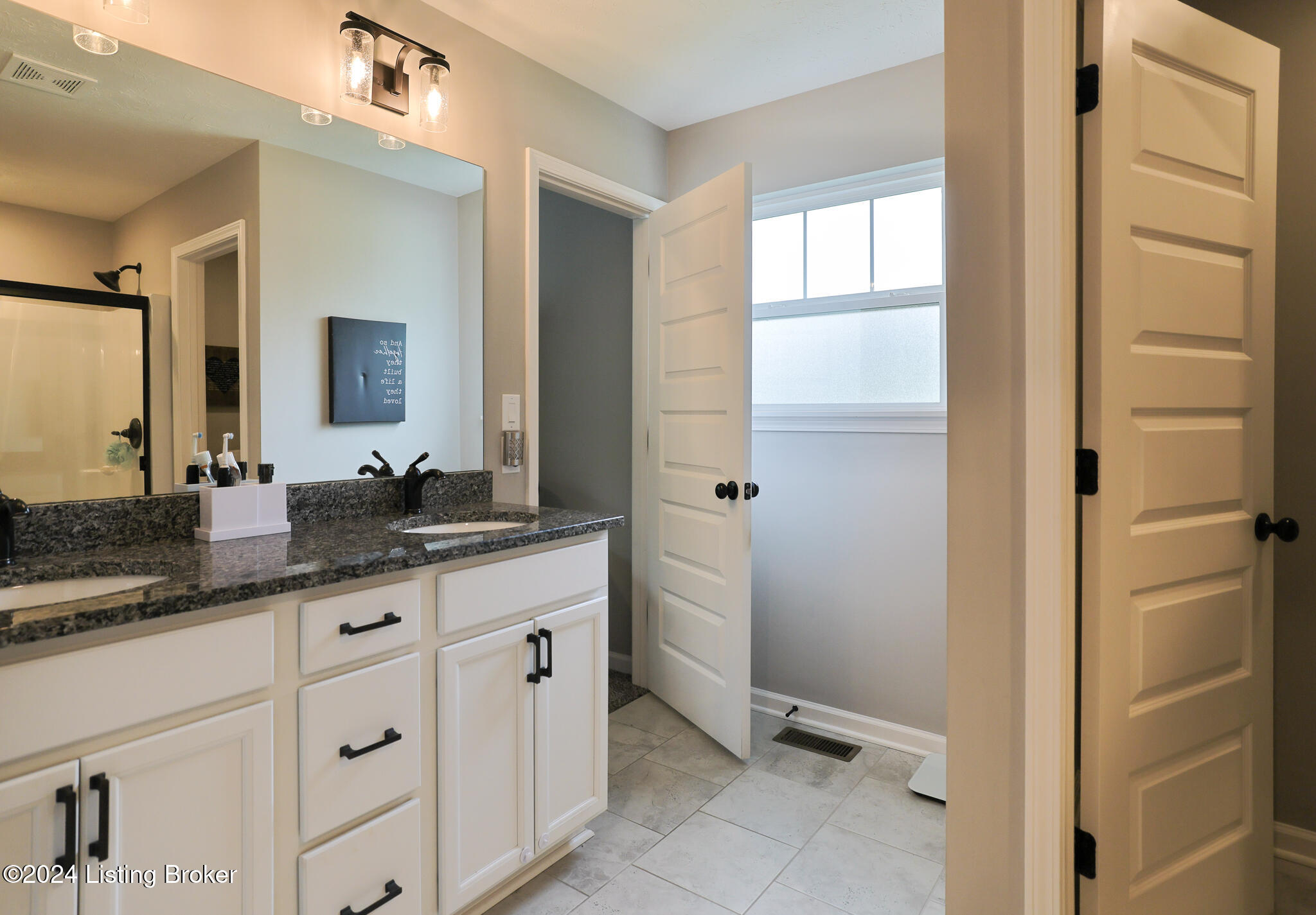 10902 Hidden Trail Ct
