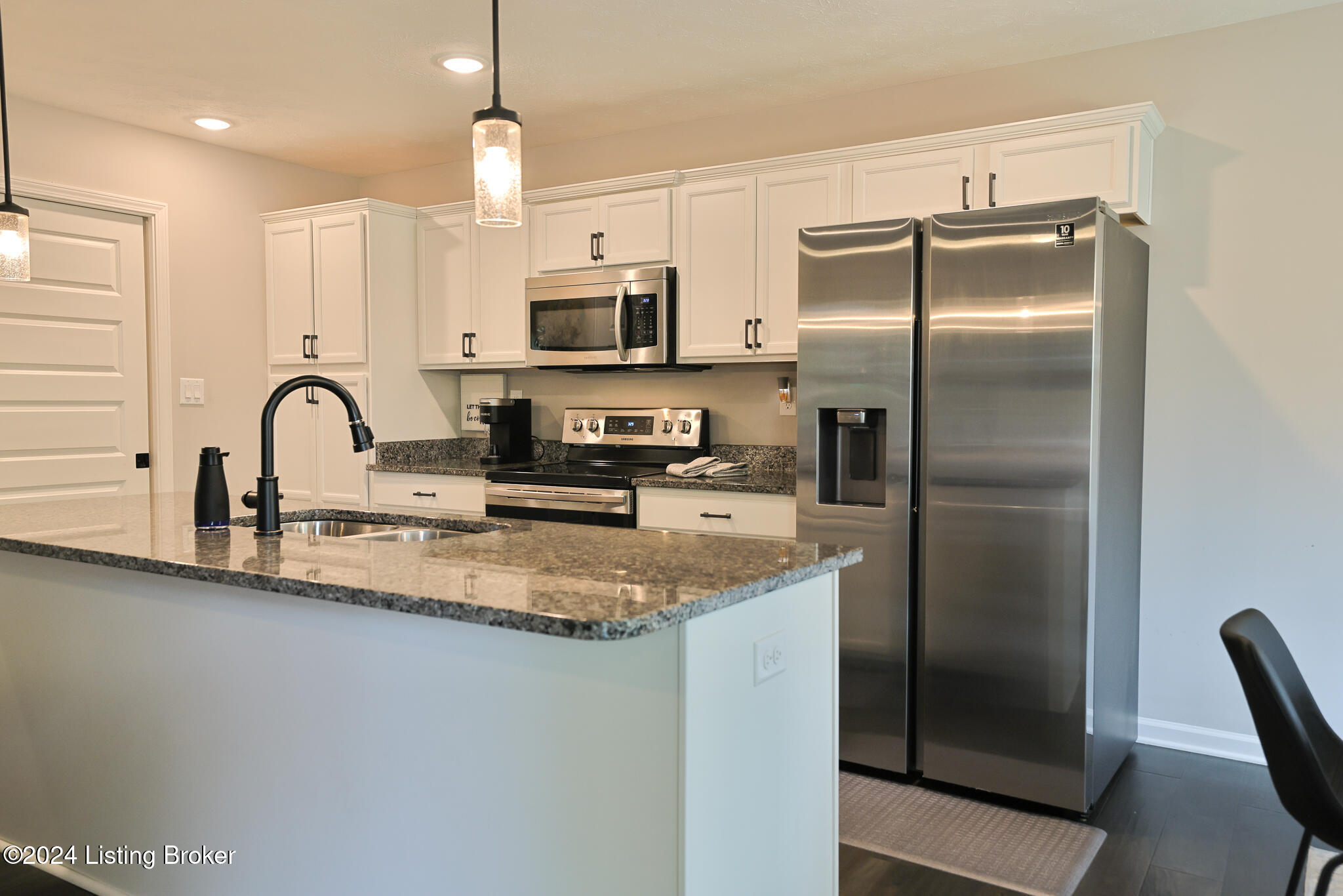10902 Hidden Trail Ct