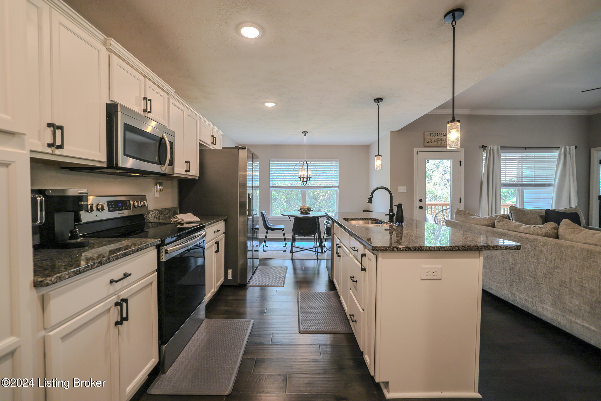 10902 Hidden Trail Ct