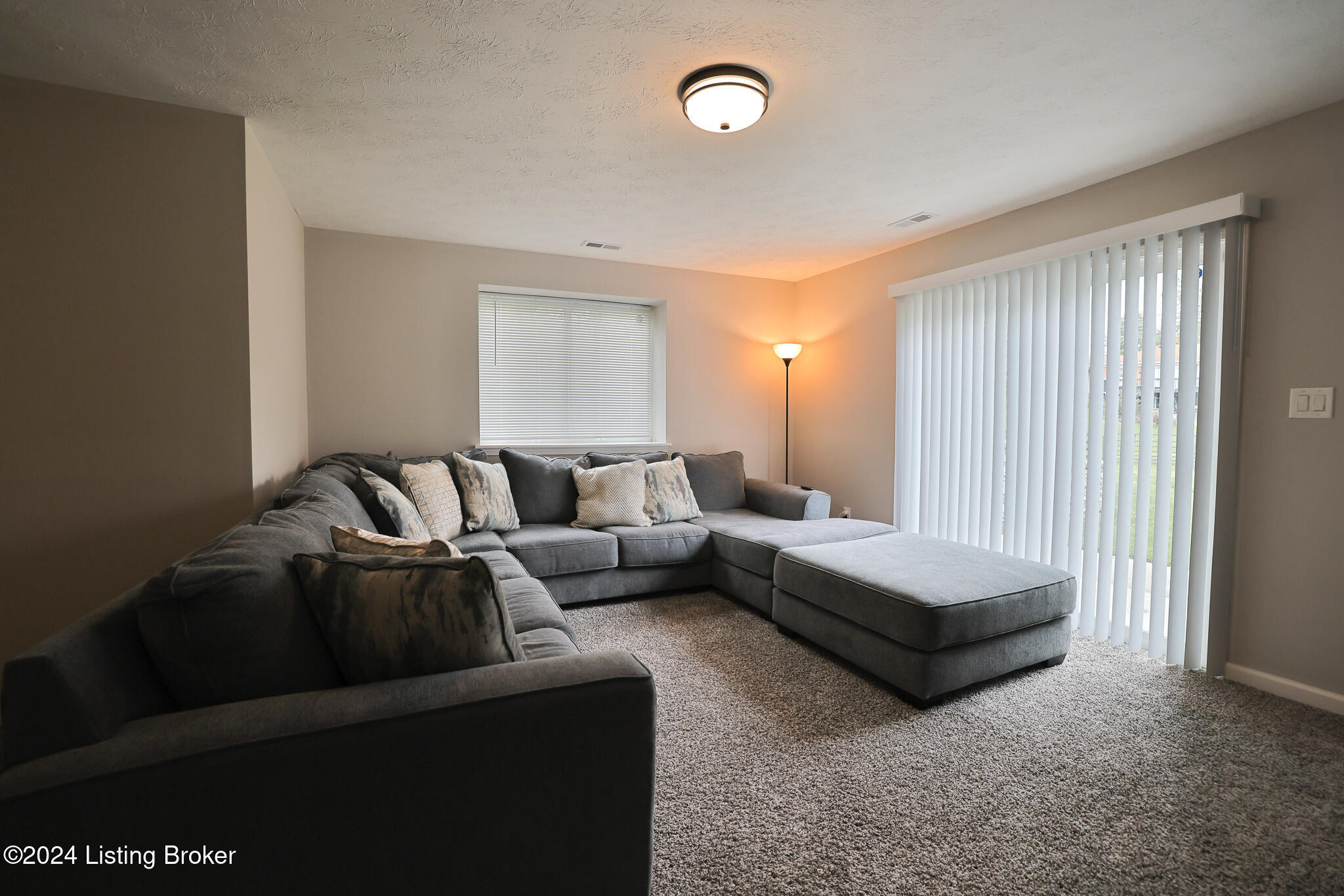 10902 Hidden Trail Ct