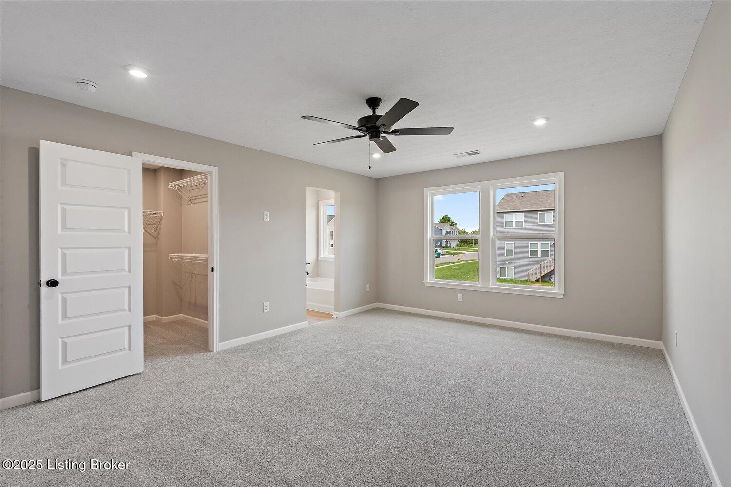 8801 Legendary Ln