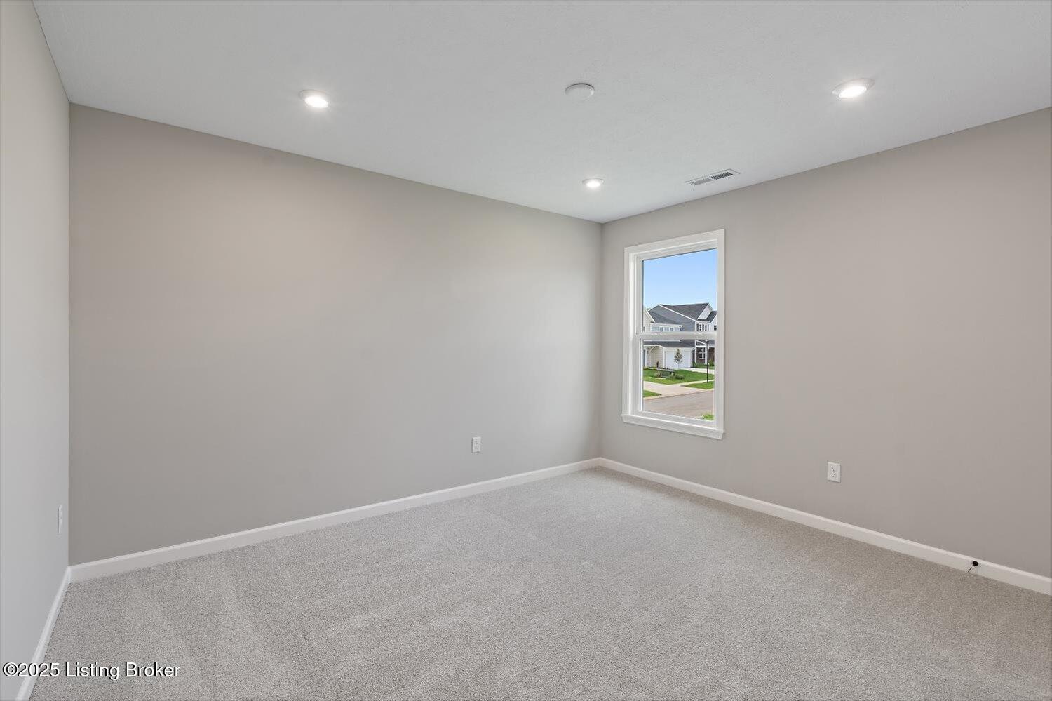 8801 Legendary Ln