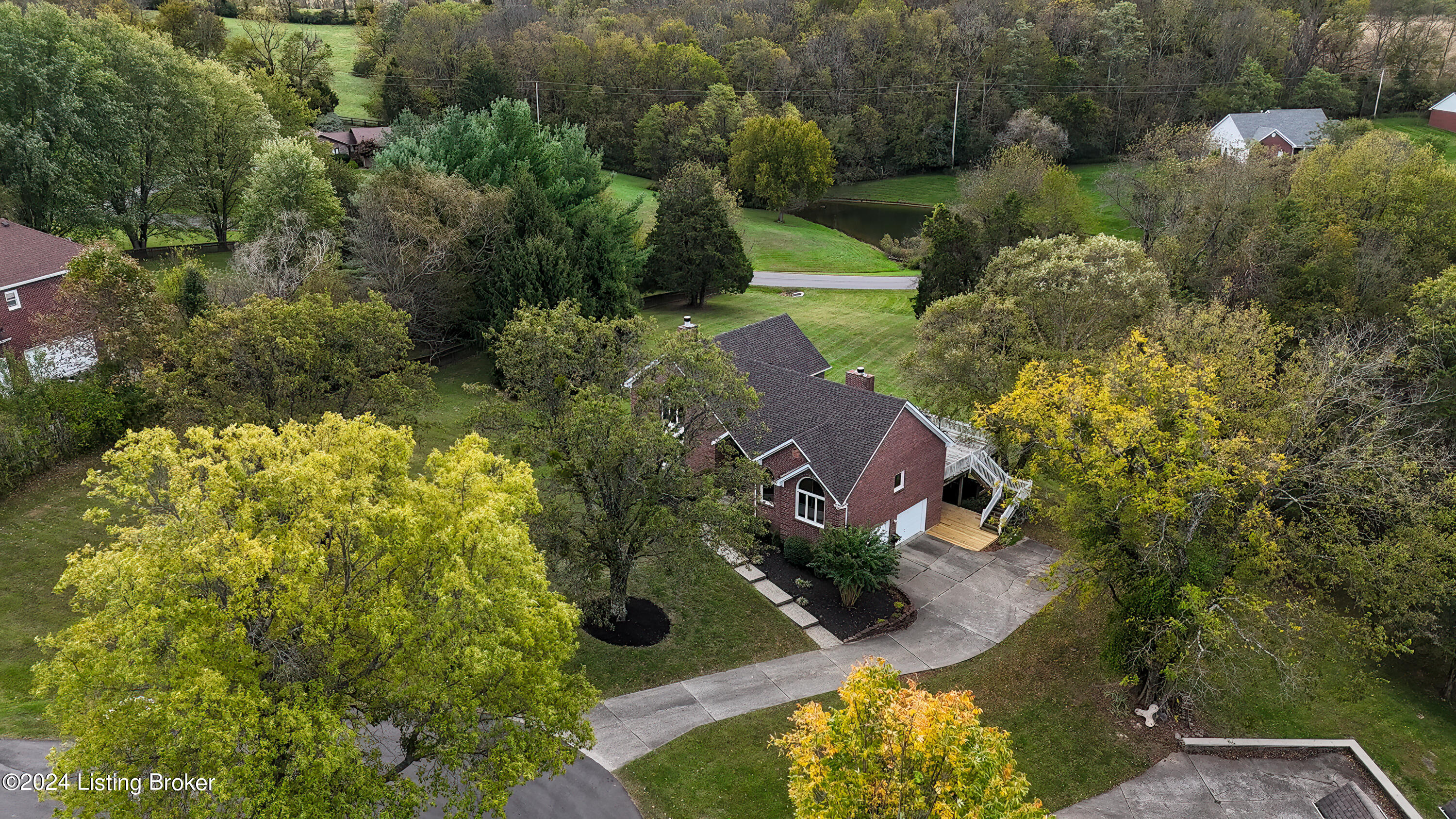 1508 Colonial Ct