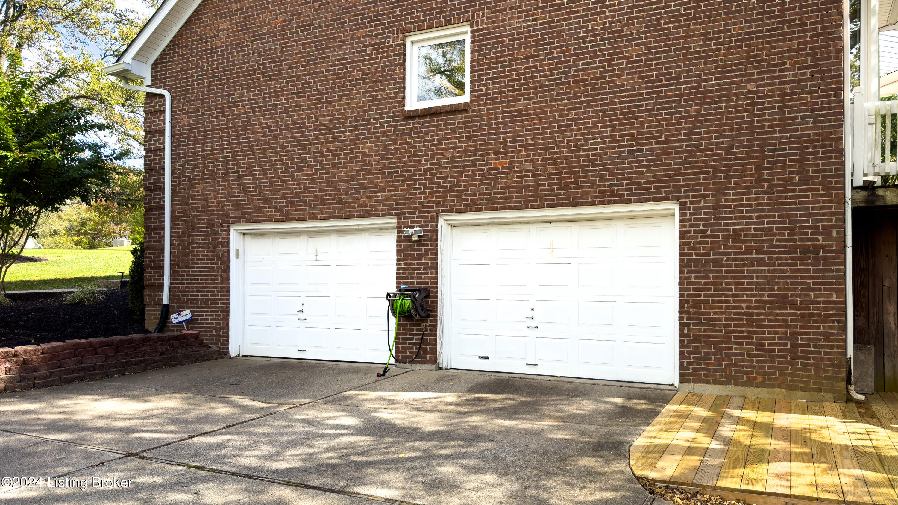1508 Colonial Ct