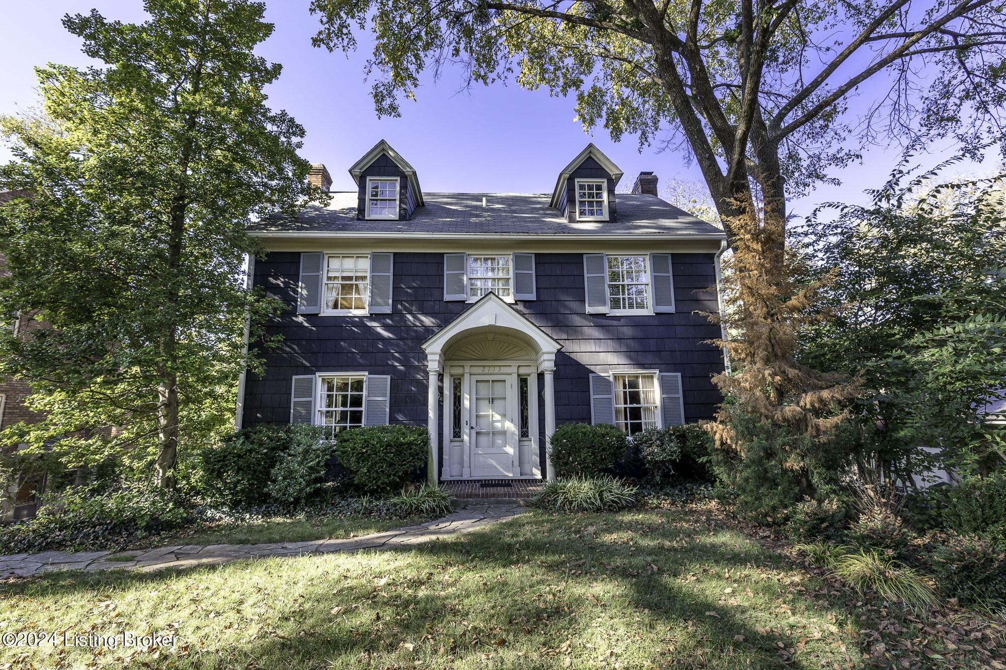 2113 Edgehill Rd