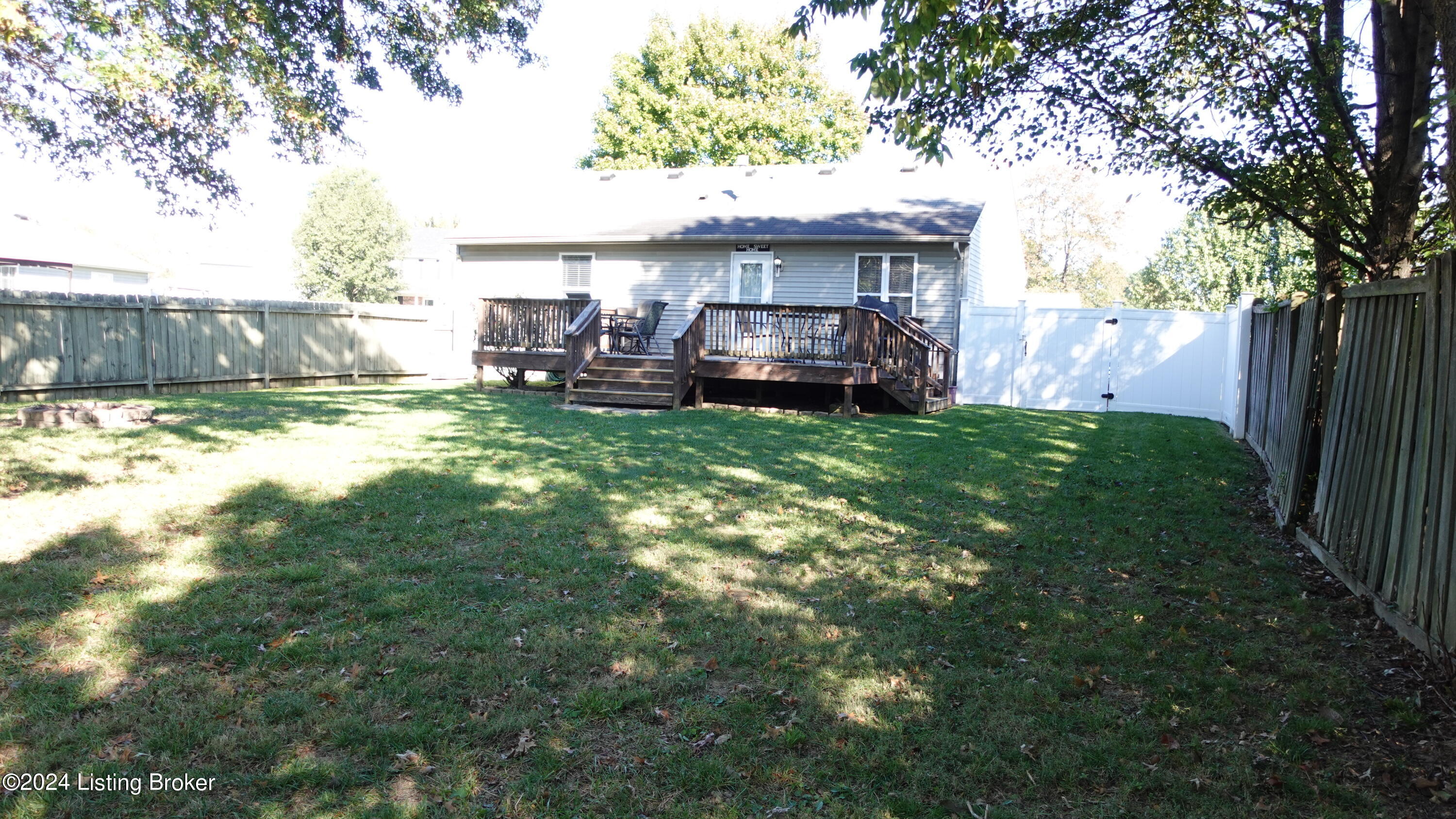 6714 Fenske Ln